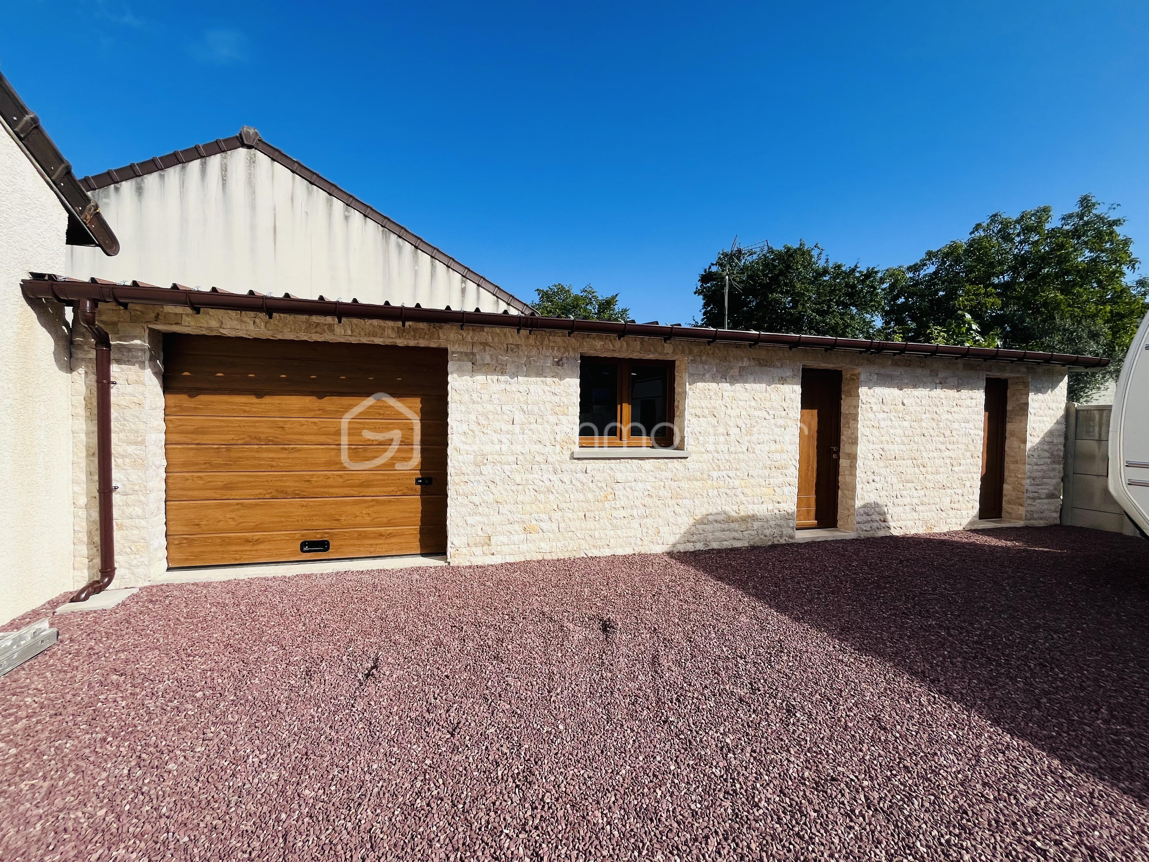 Maison de 181 m² - tempImageeP6pvk.png