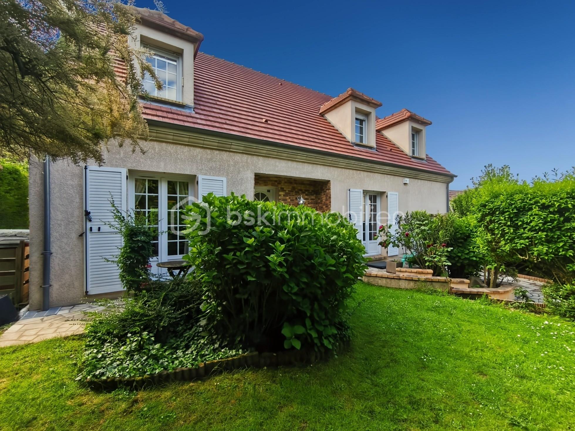 Maison de 144 m² - rKlP6WATiaBTYW4OlDiXVmcIngAGnmPq7cfPG0ZQ (1).jpg