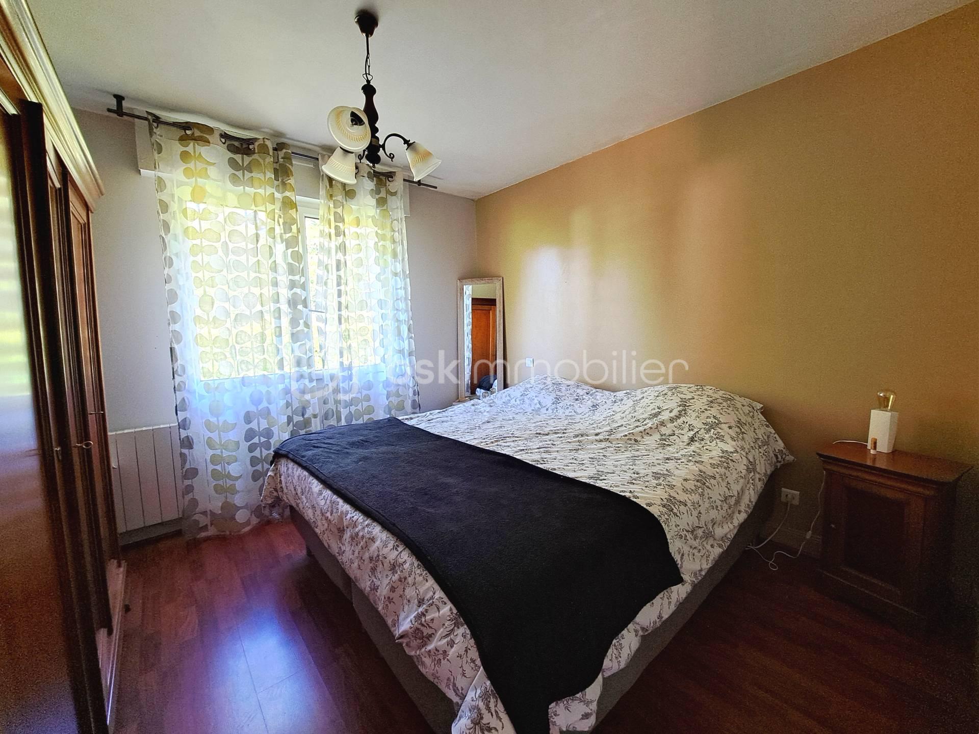 chambre 1 RDC.jpg