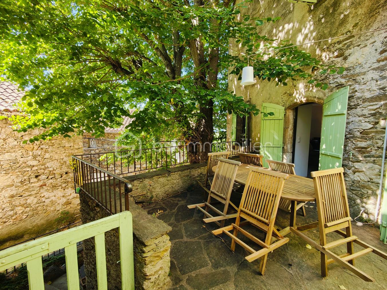 Maison en pierre de 181 m²