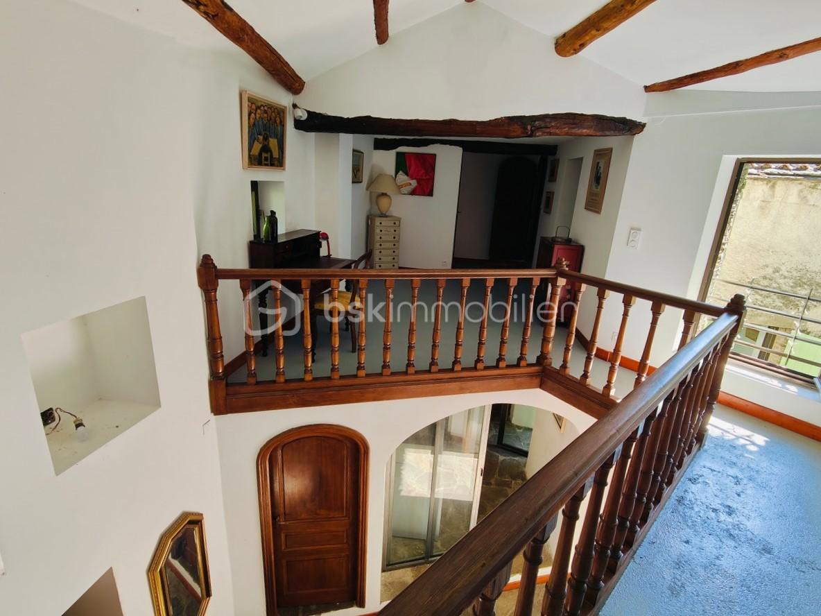 Maison en pierre de 181 m² - R+2 salon sur mezza d.jpg