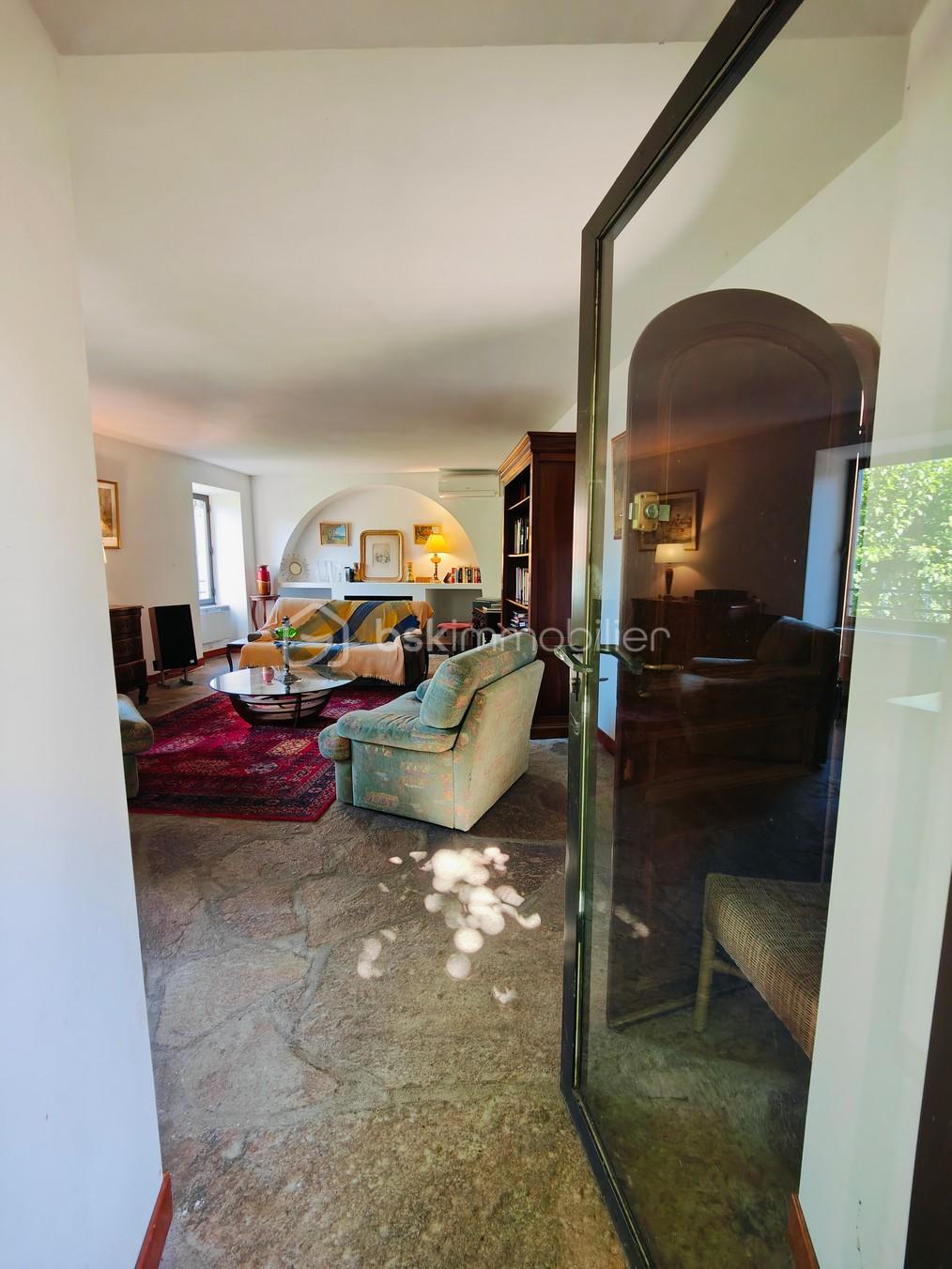 Maison en pierre de 181 m² - 16.jpg