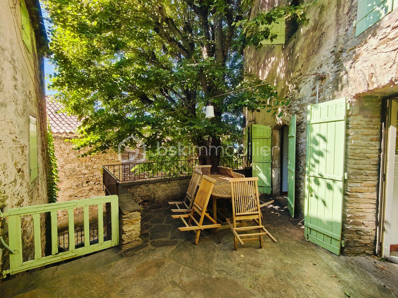 Maison en pierre de 181 m² - Terrasse R+1 a.jpg