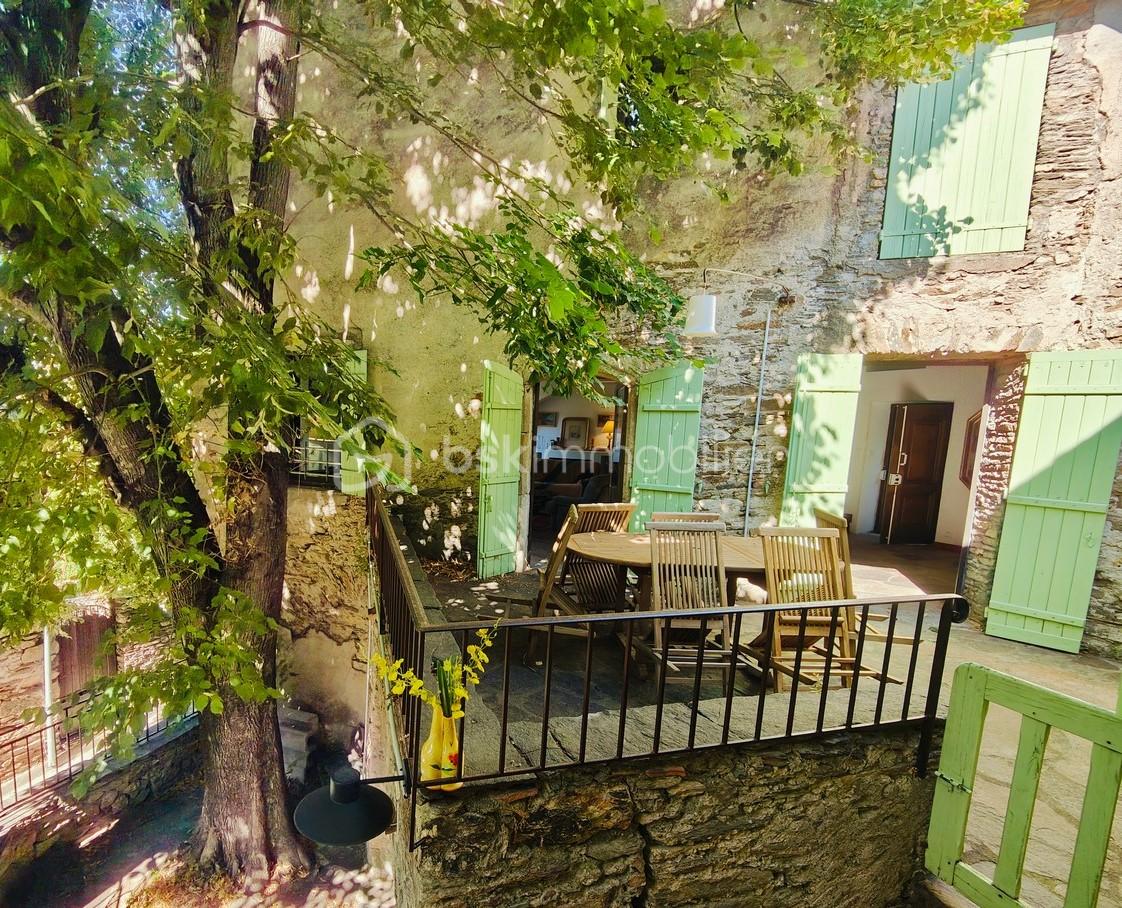 Maison en pierre de 181 m² - Terrasse RdC 5.jpg