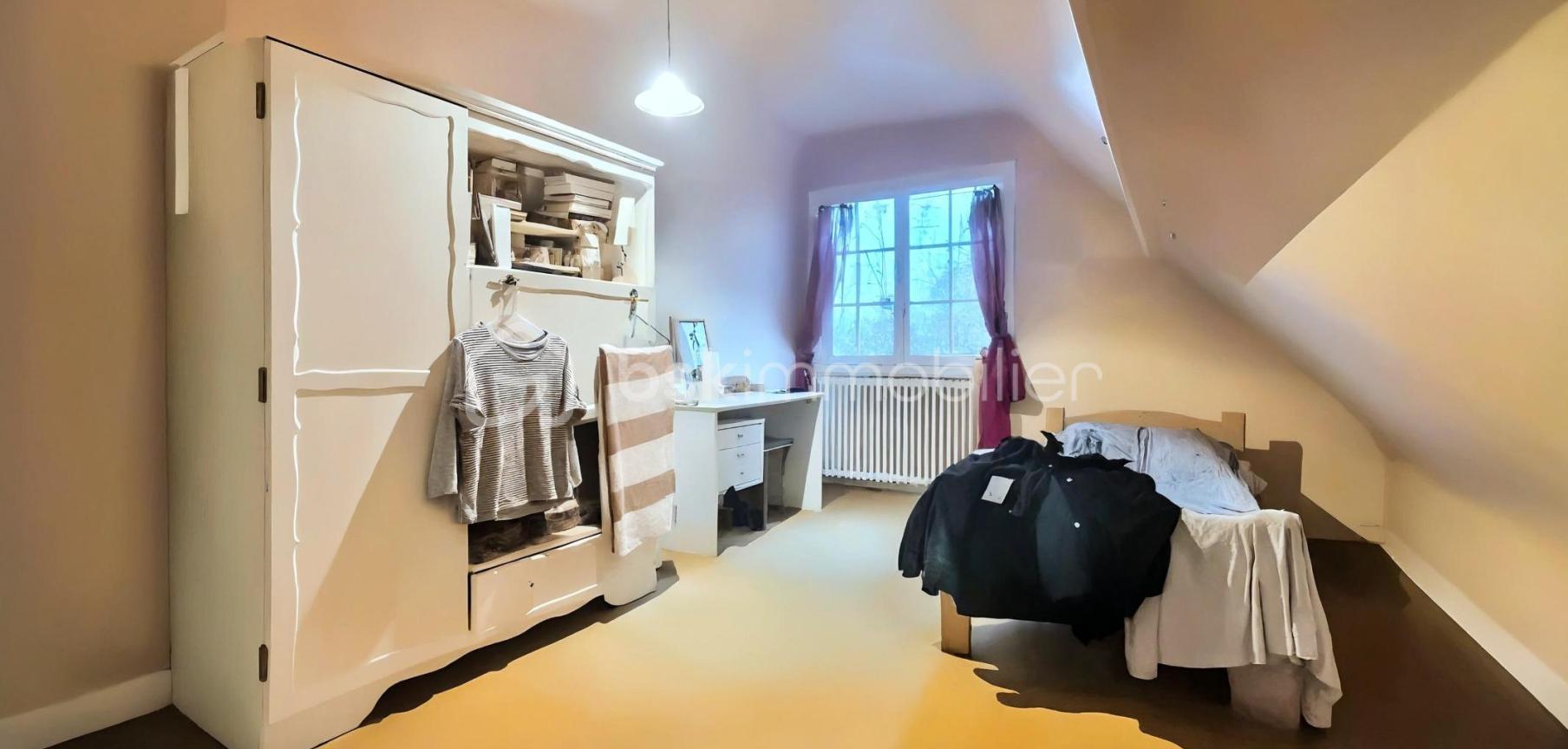 Maison de 210 m² - 068dc01b7cd348b-1.jpg