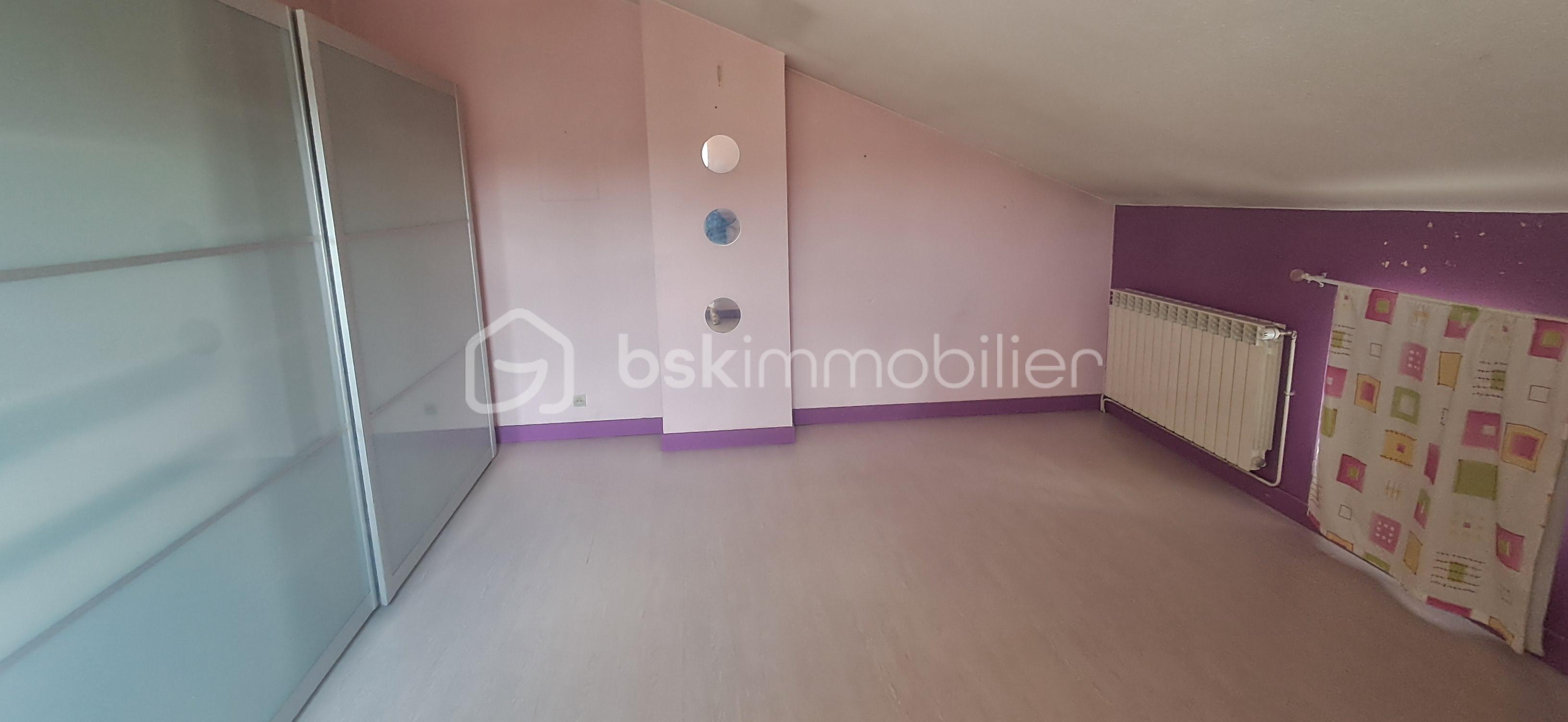 Appartement de 65 m² - Appartement Rives Republique 43 Chambre 1.1.jpg