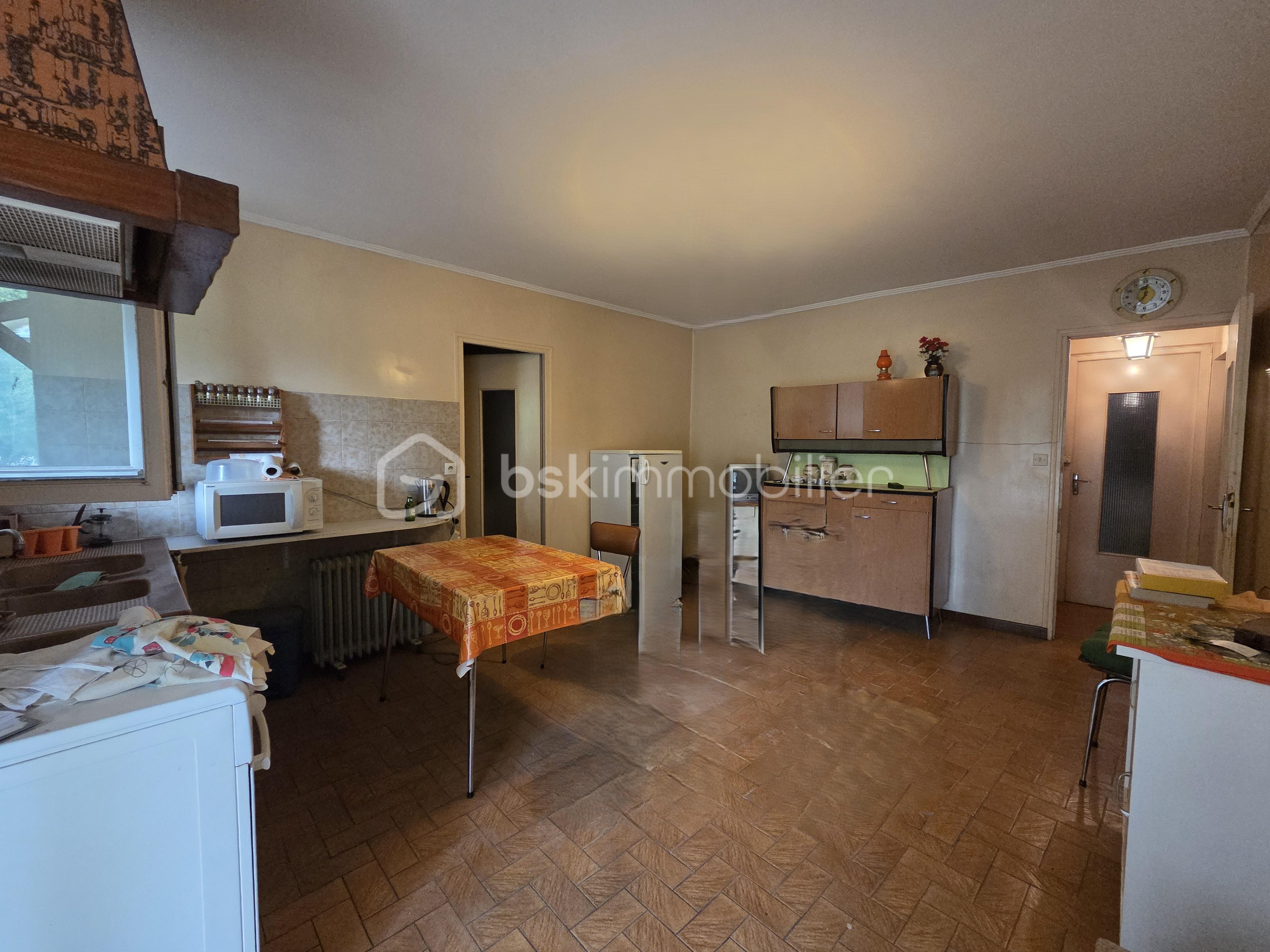 Maison ancienne de 107 m² - cuisine.jpg