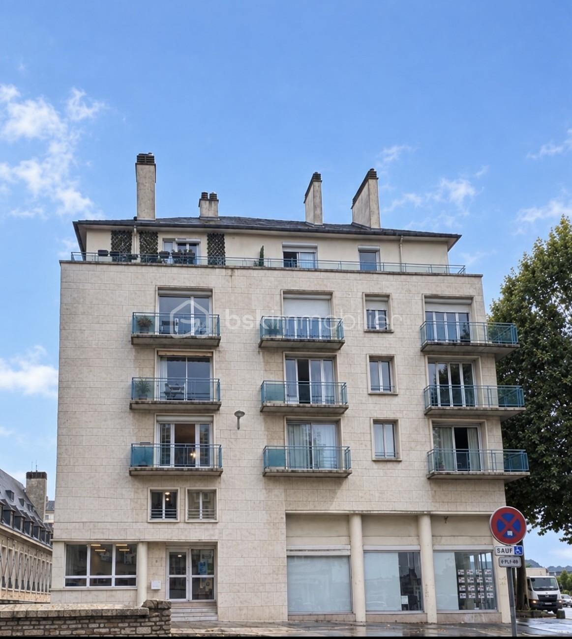 IMMEUBLE 3.jpg