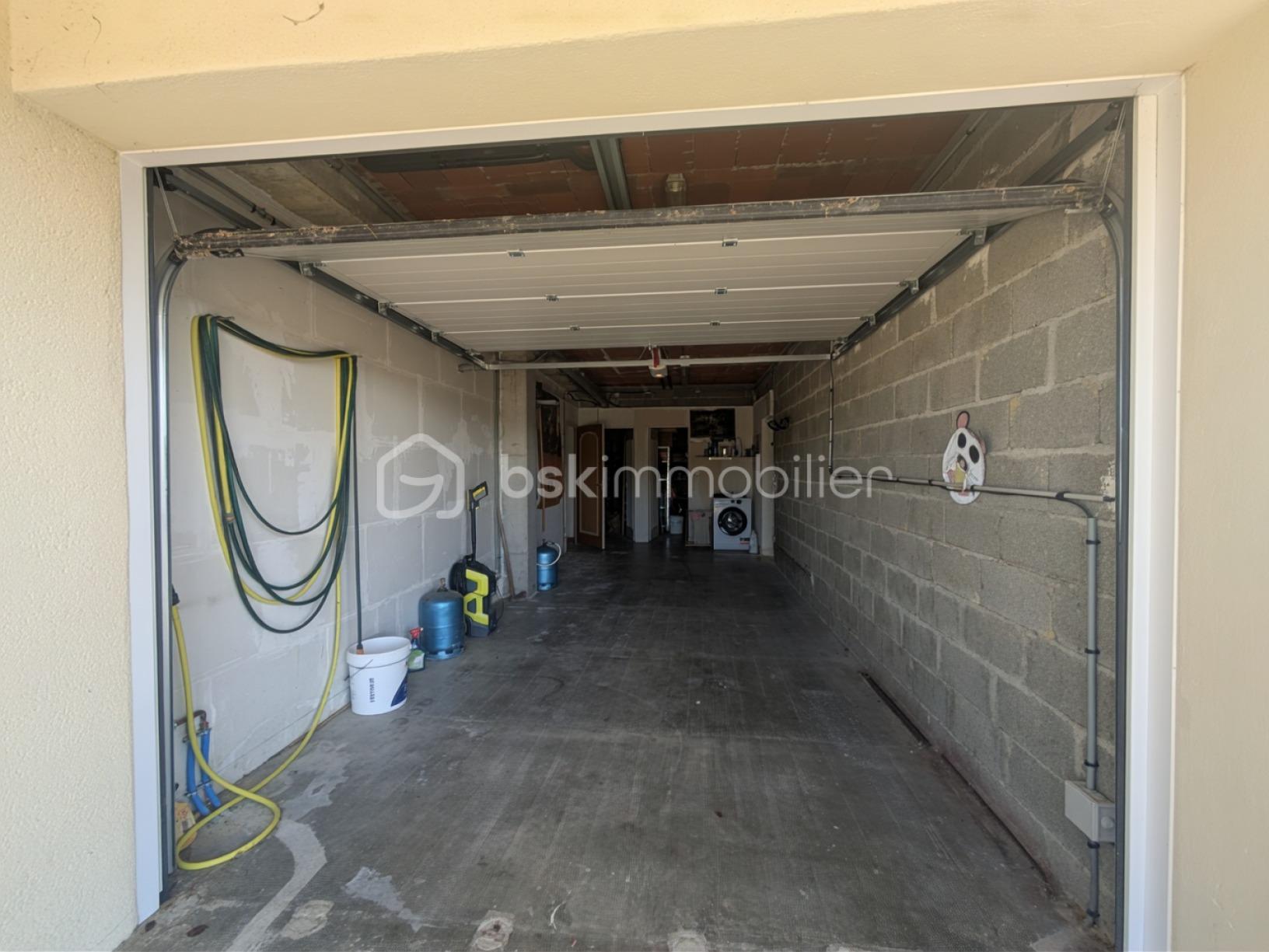 Maison de 115 m² - 11 GARAGE.jpg