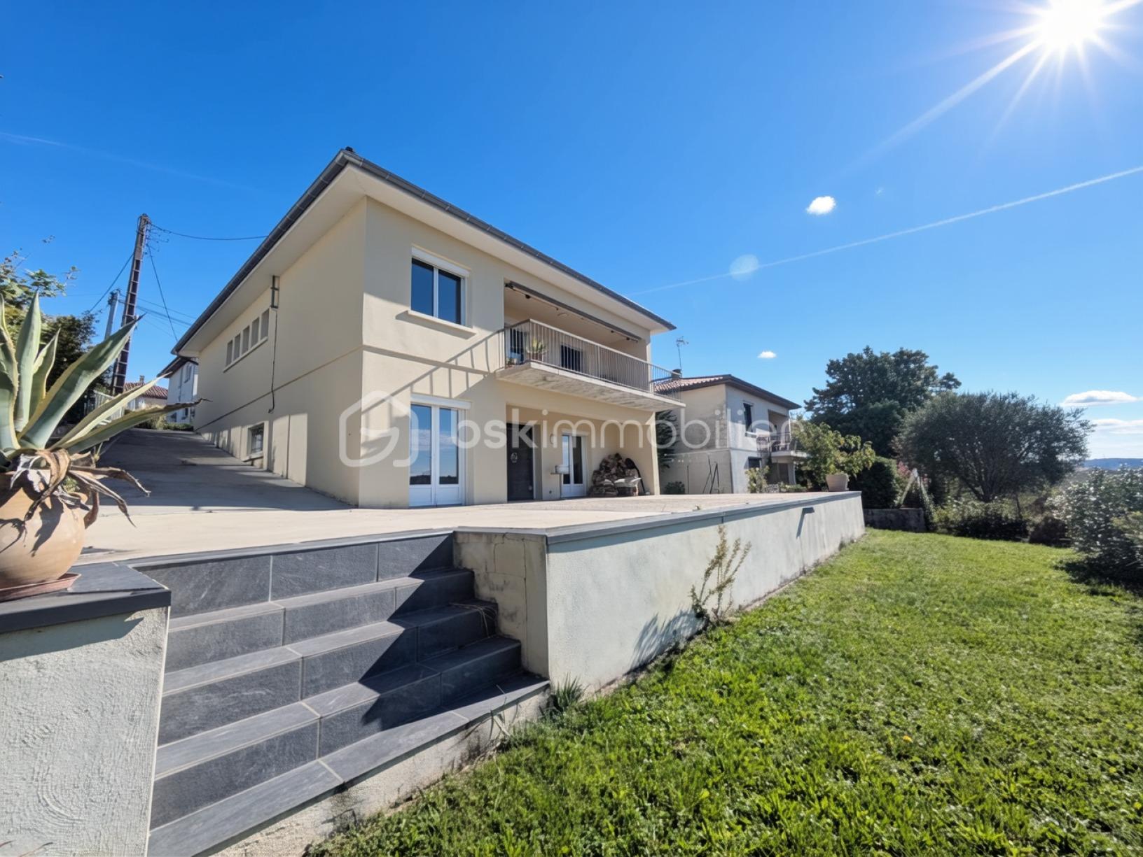 Maison de 115 m² - 1 FACADE.jpg