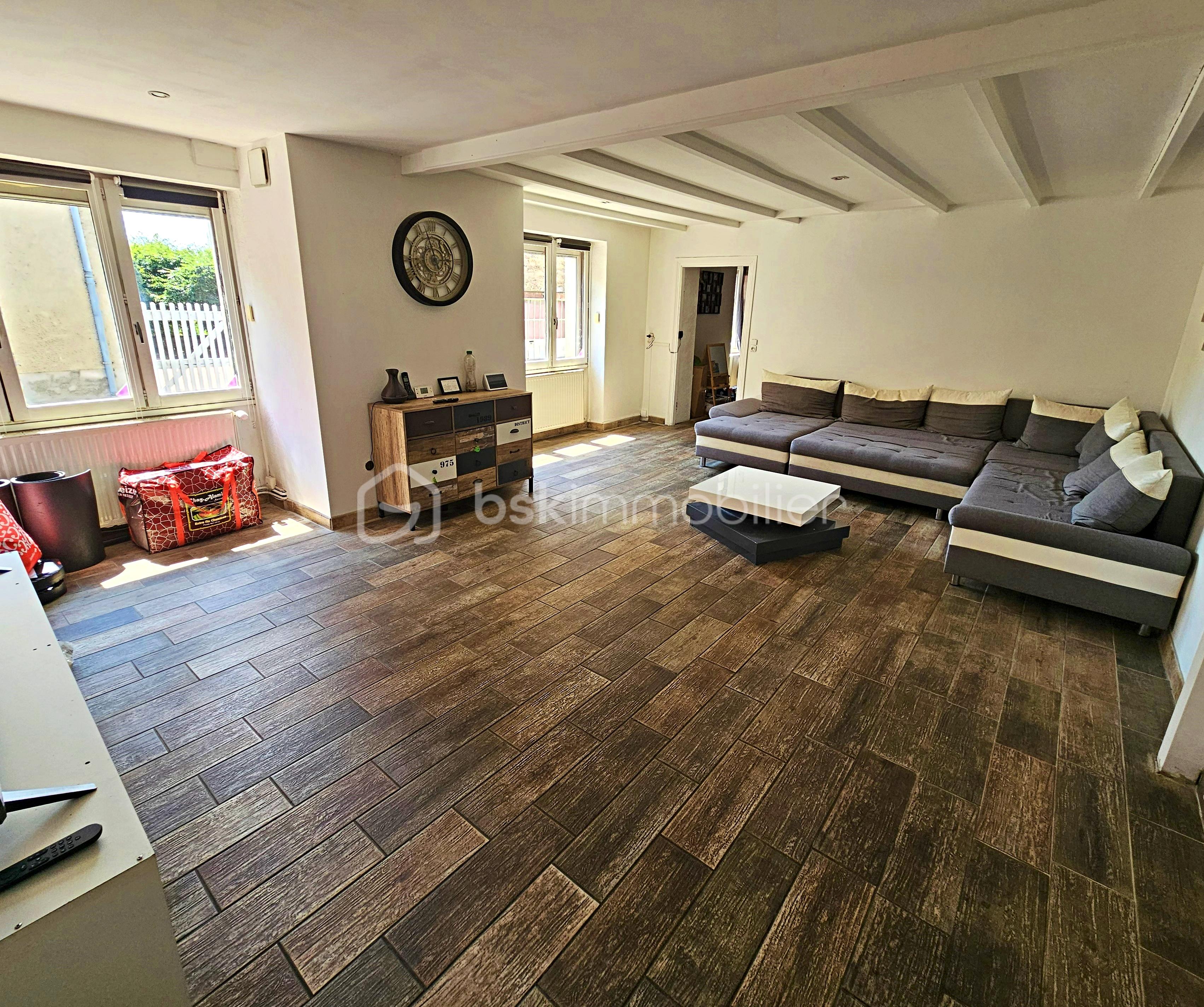 Maison de village de 148 m² - Salon.jpg