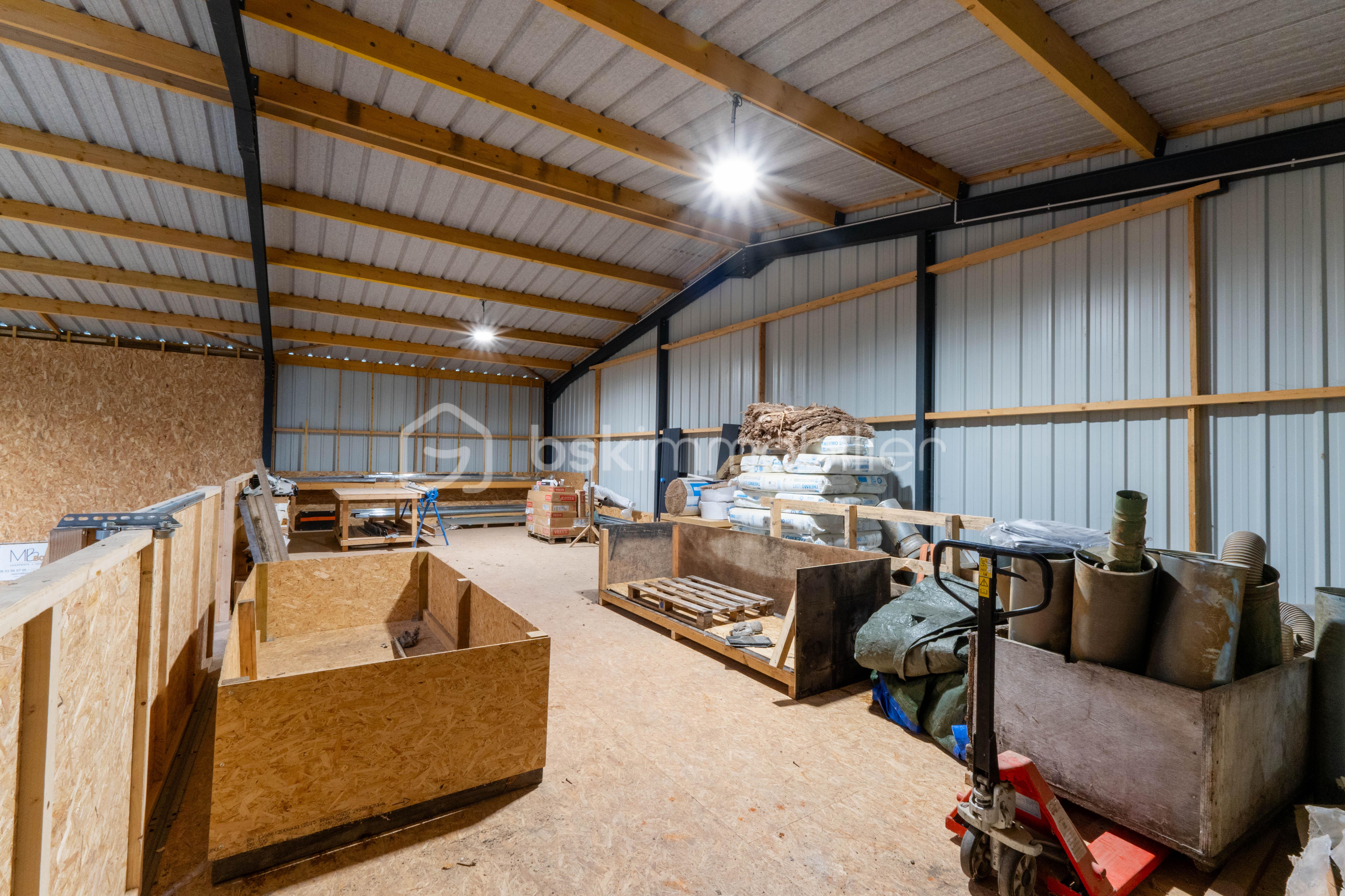 Immeuble de 646,22 m² - 5.jpg