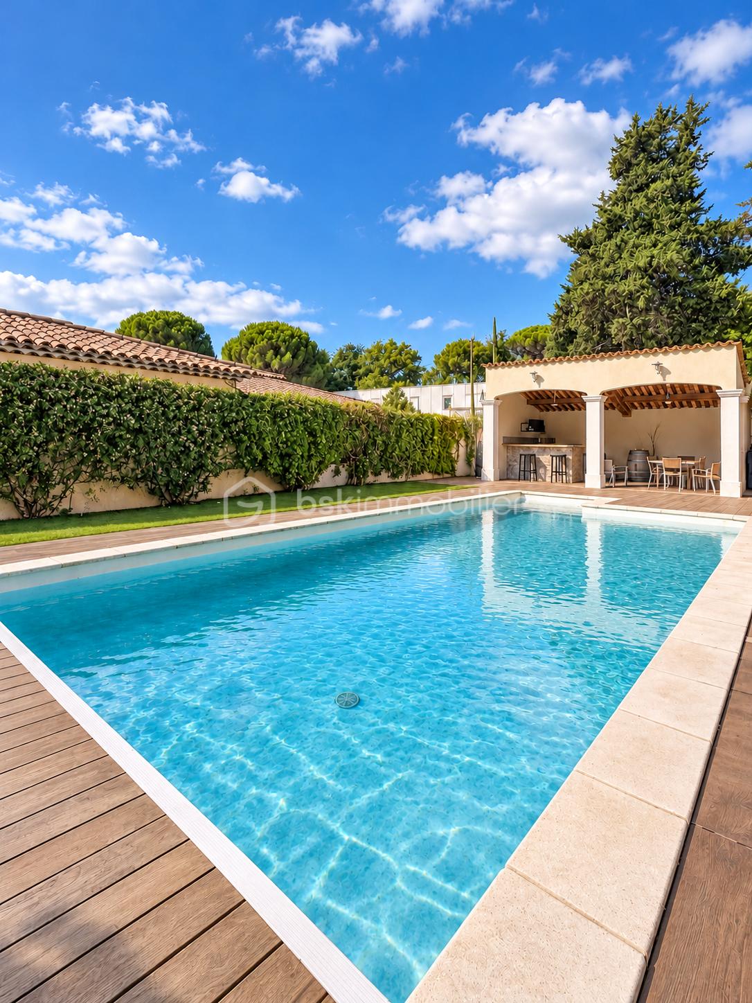 MouginsP10Mougins.png