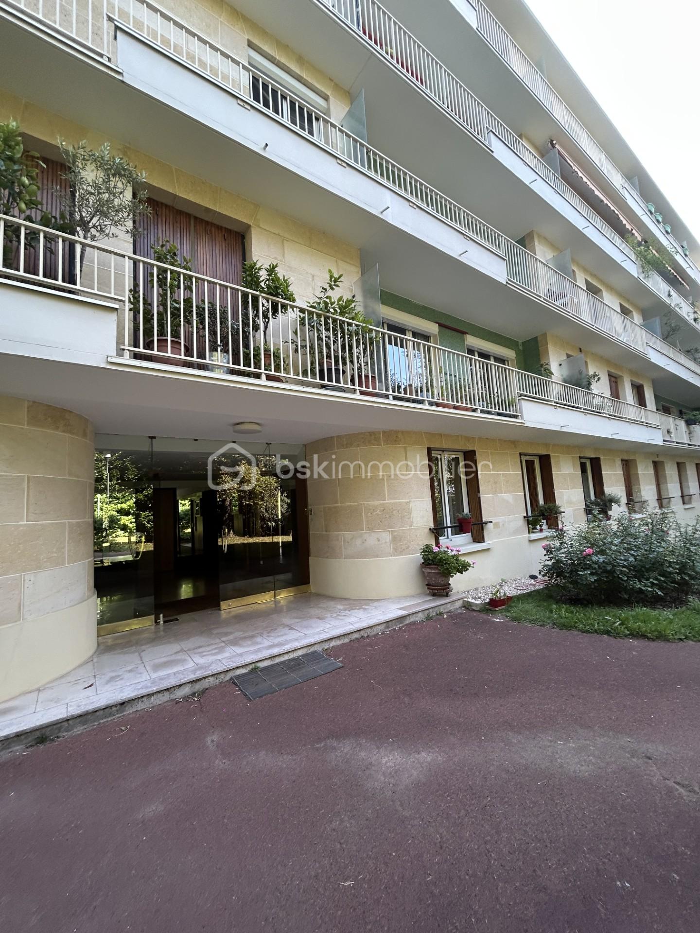 Appartement de 84,51 m² - DEVANTURE BATIMENT.jpg