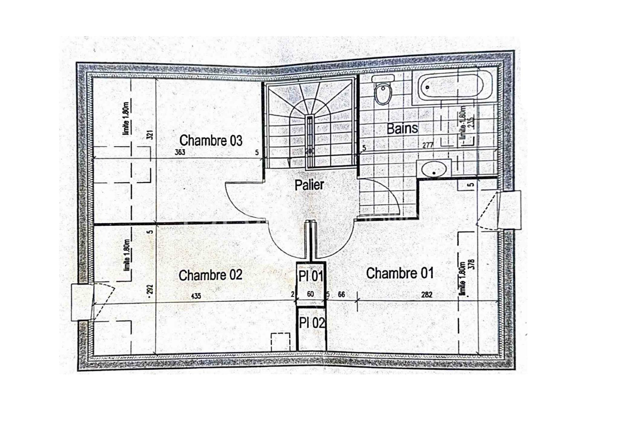 Maison de 84,36 m² - ETAGE.png