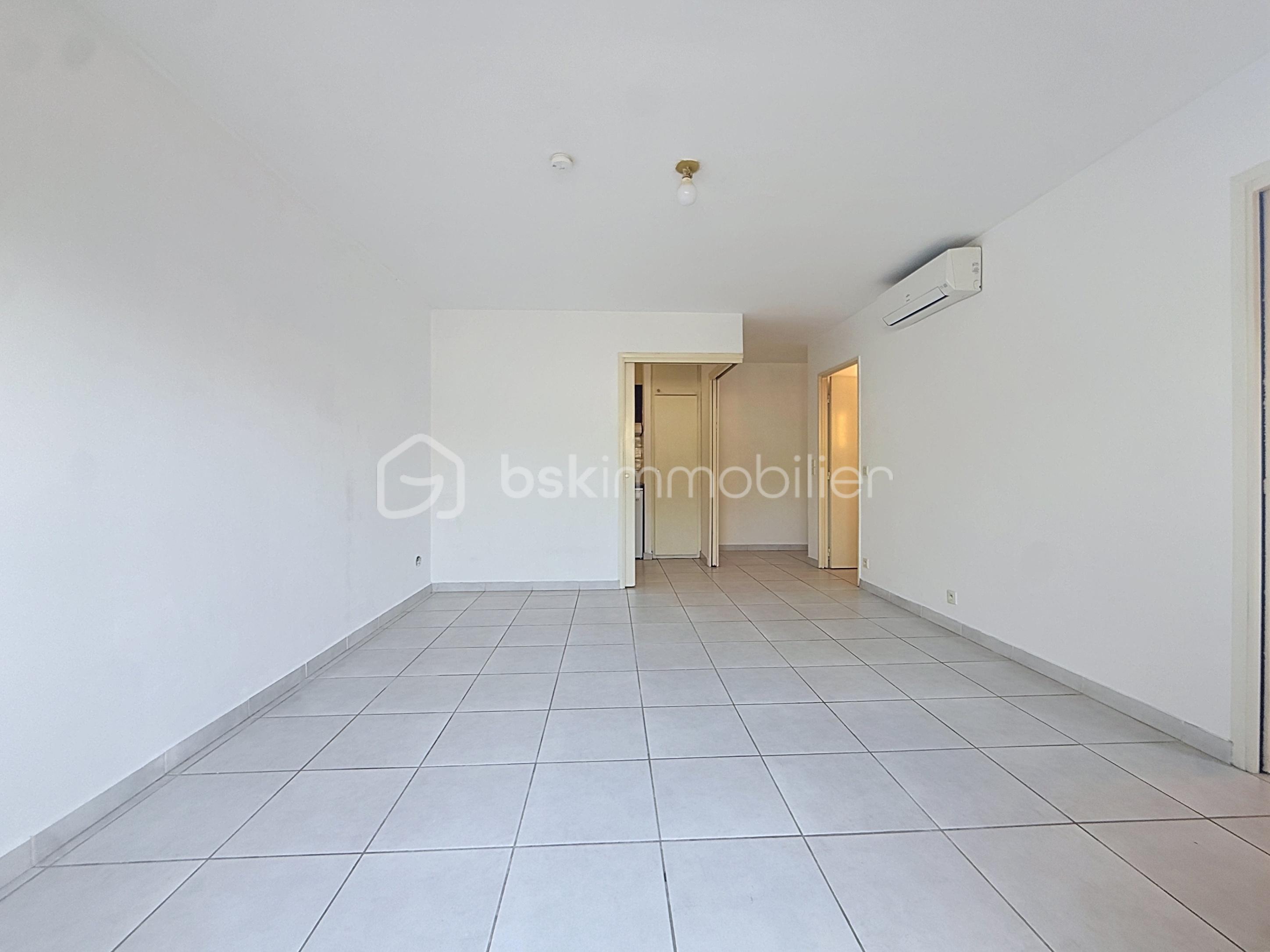 photo-1788273490.jpg