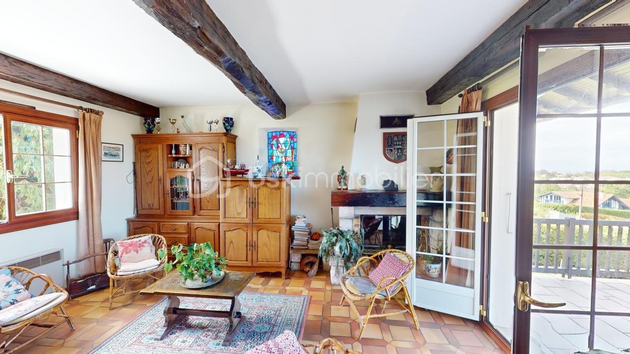Maison-Saint-Jean-De-Luz-04182024_194352.jpg