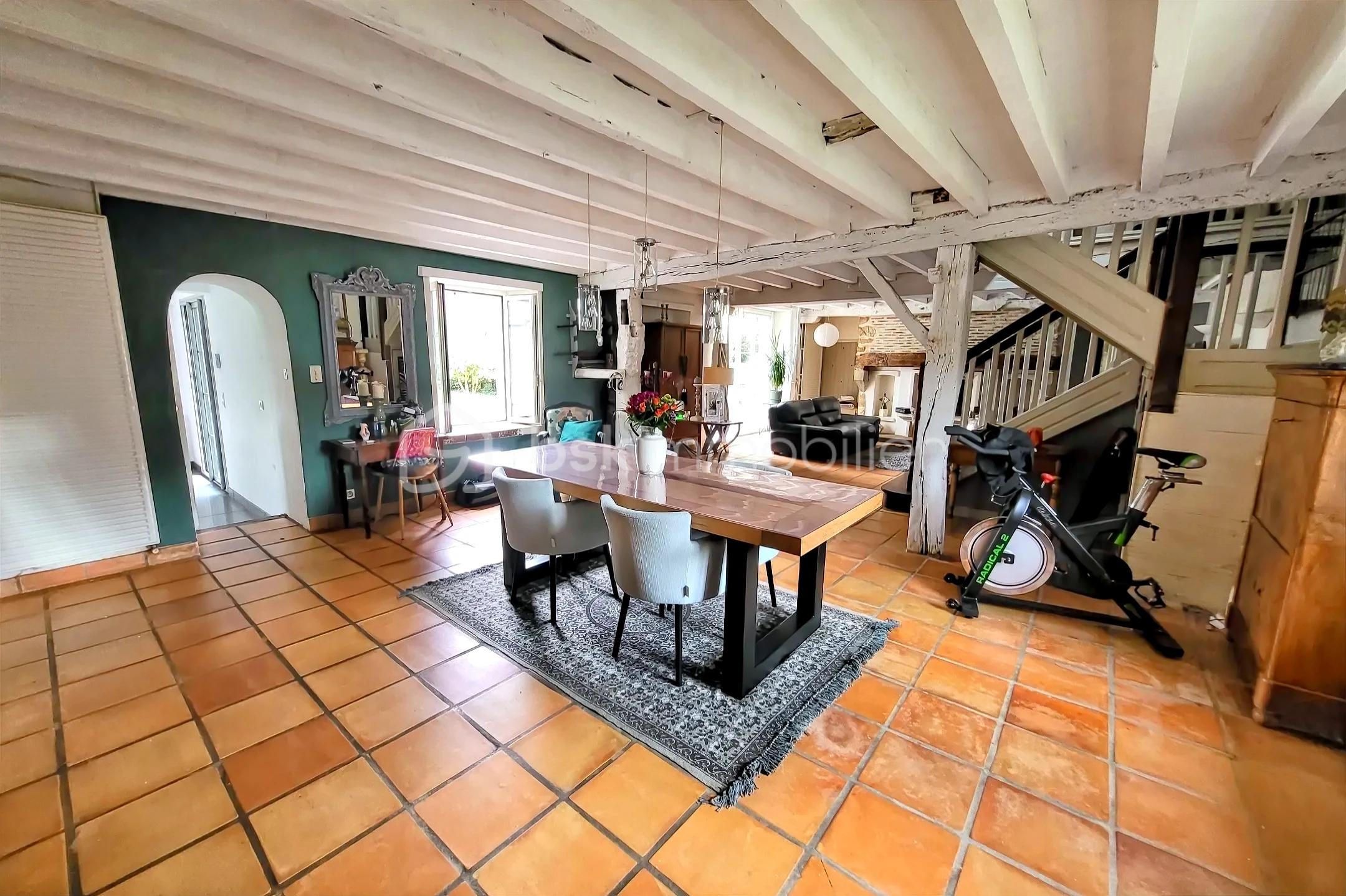 Maison traditionnelle de 153 m² - hoqi-353f0c30d25148c69e7857ca222da474.jpg