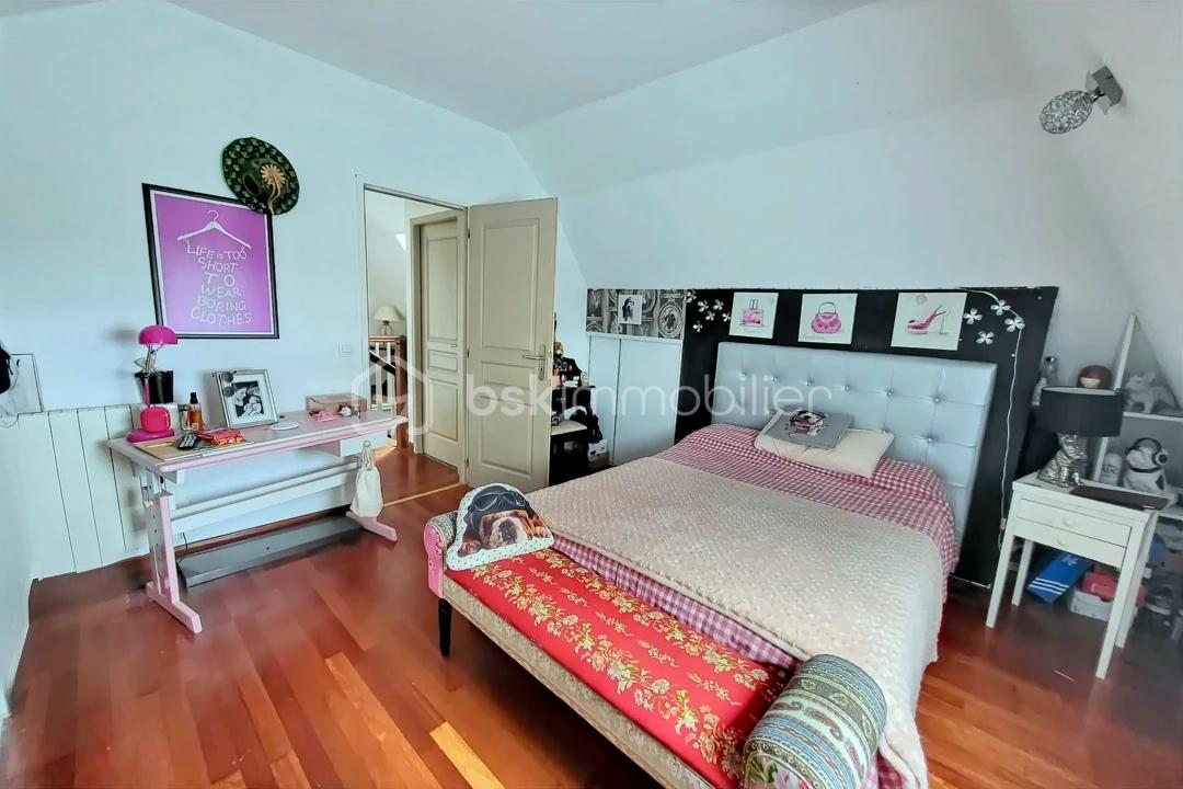Maison traditionnelle de 153 m² - hoqi-dcb180b2fa5f4a789fd311c72beaabf0.jpg