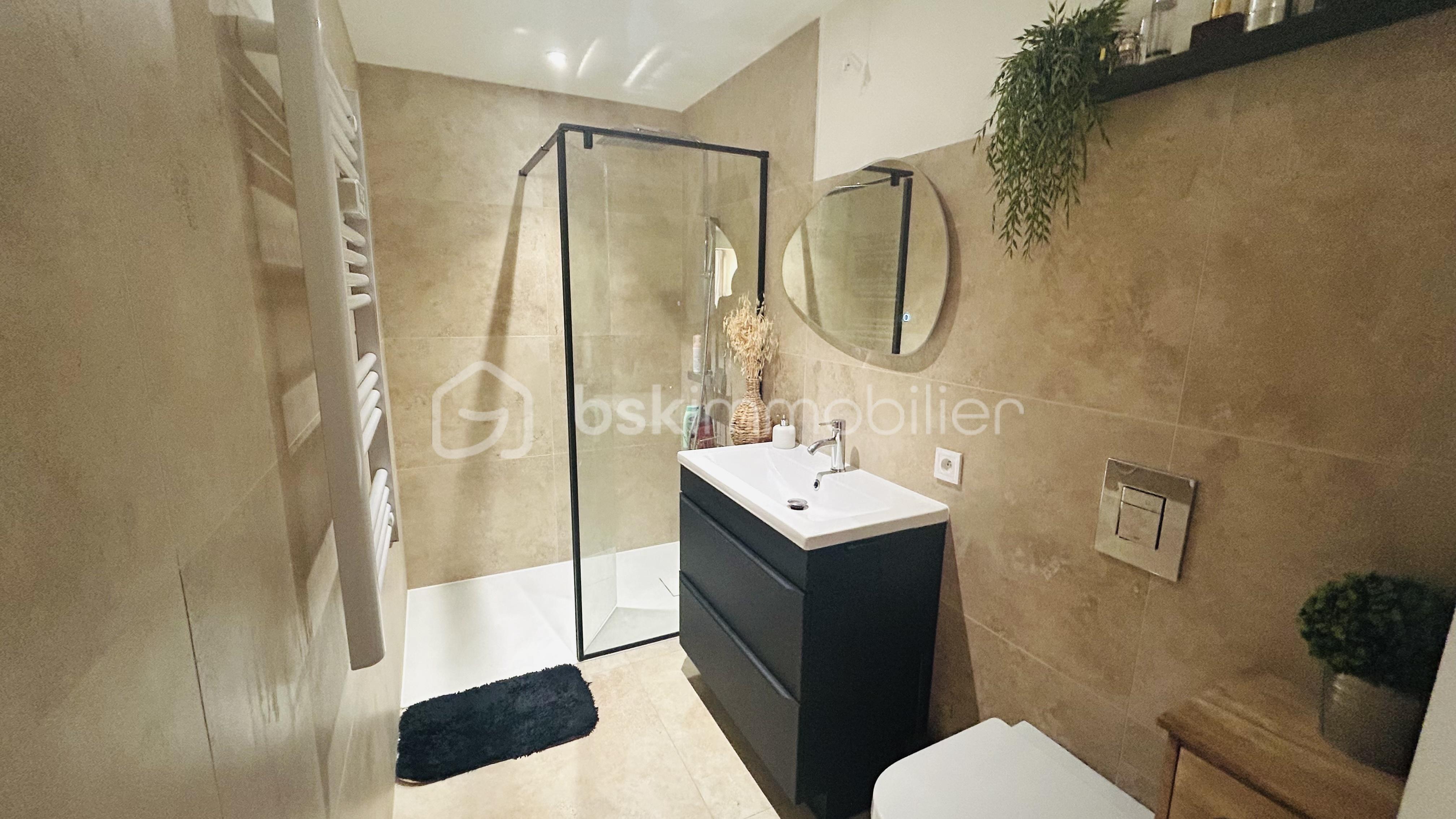 Appartement de 61 m² - SDB.jpg