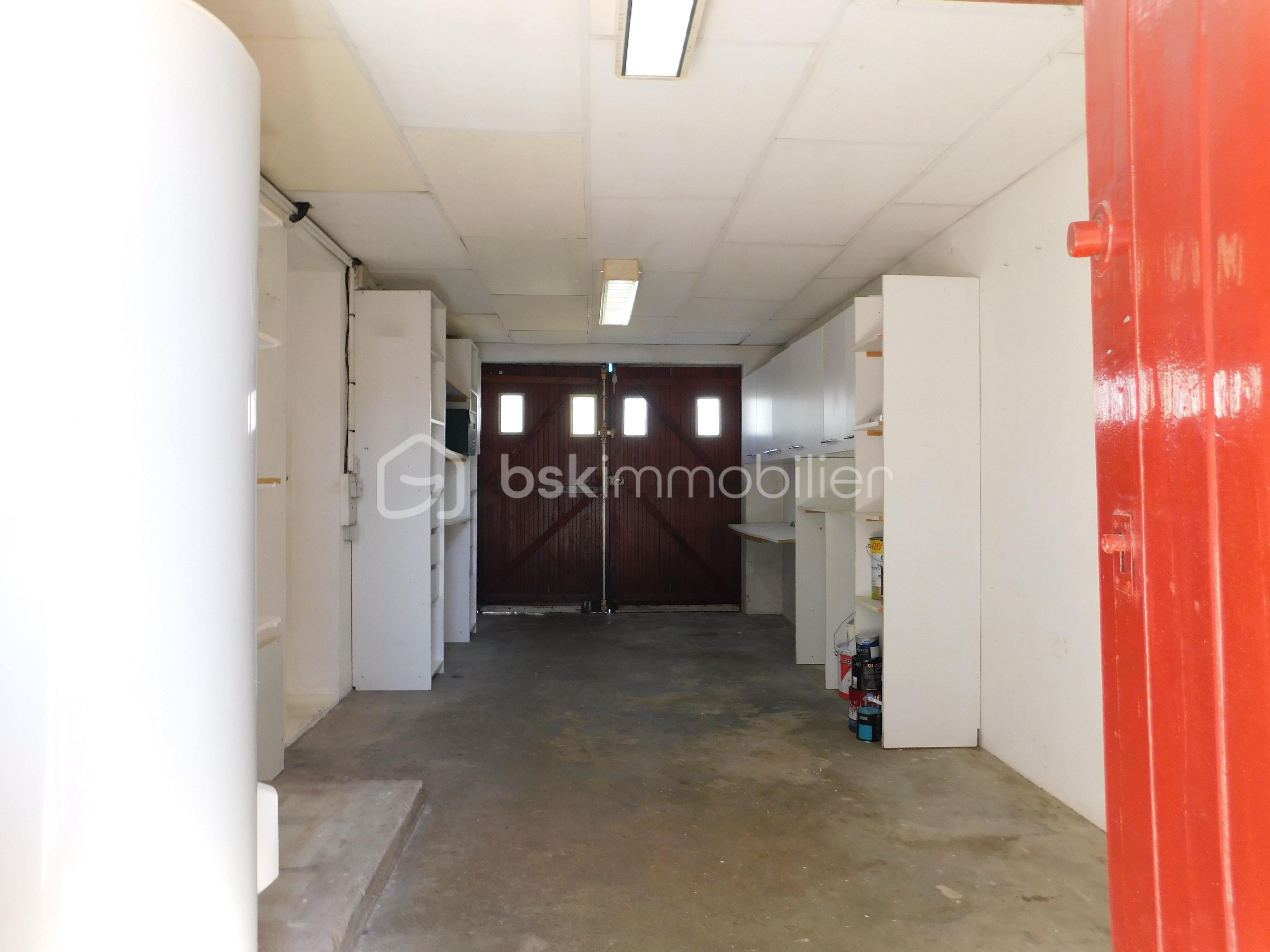 garage.jpg