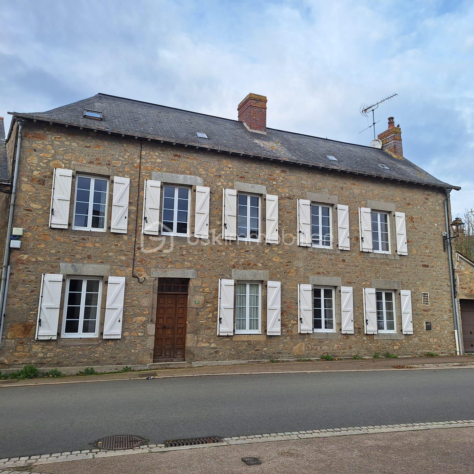 Maison en pierre de 182 m²