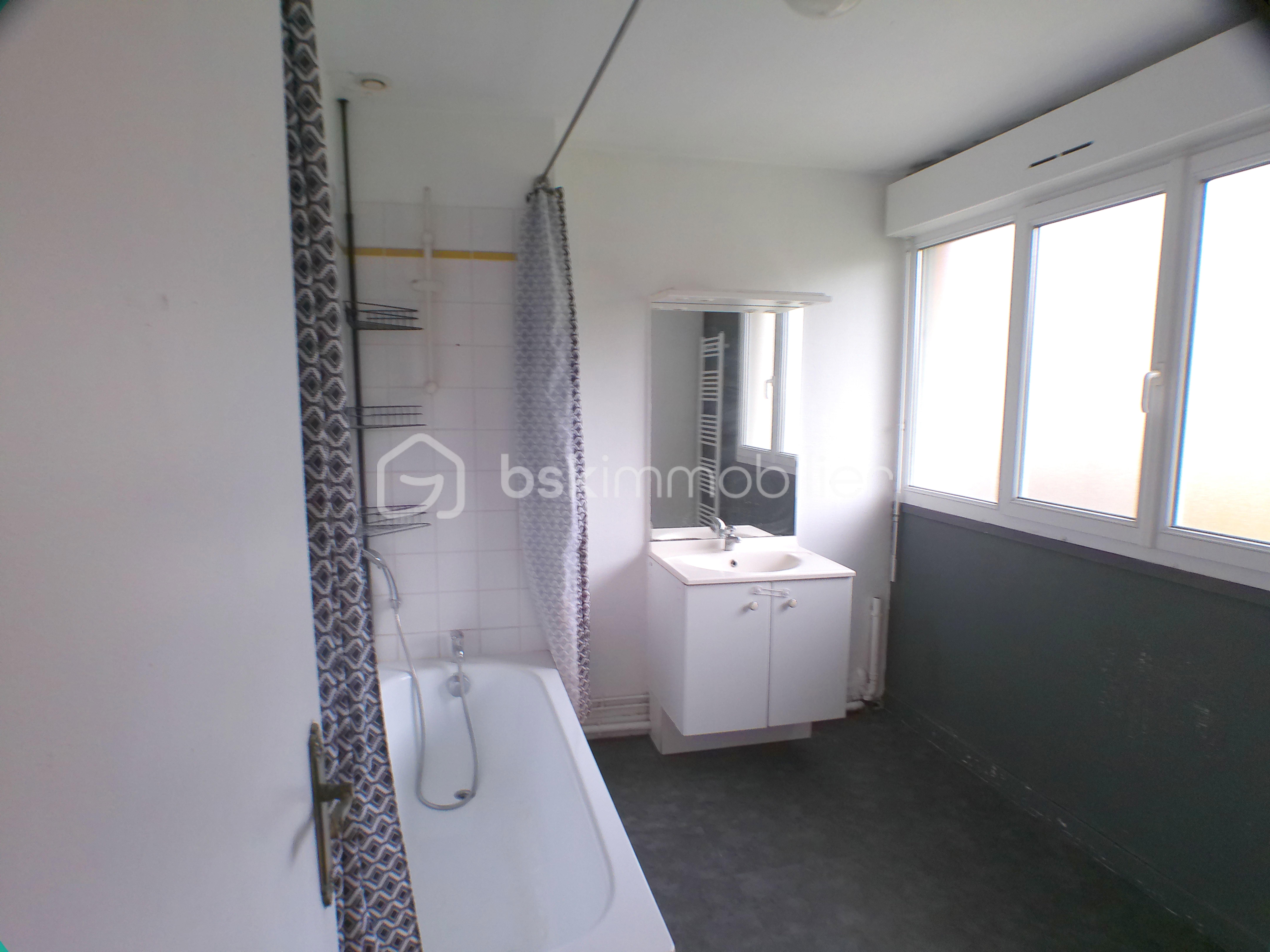 Maison de 98,12 m² - SDB.jpg