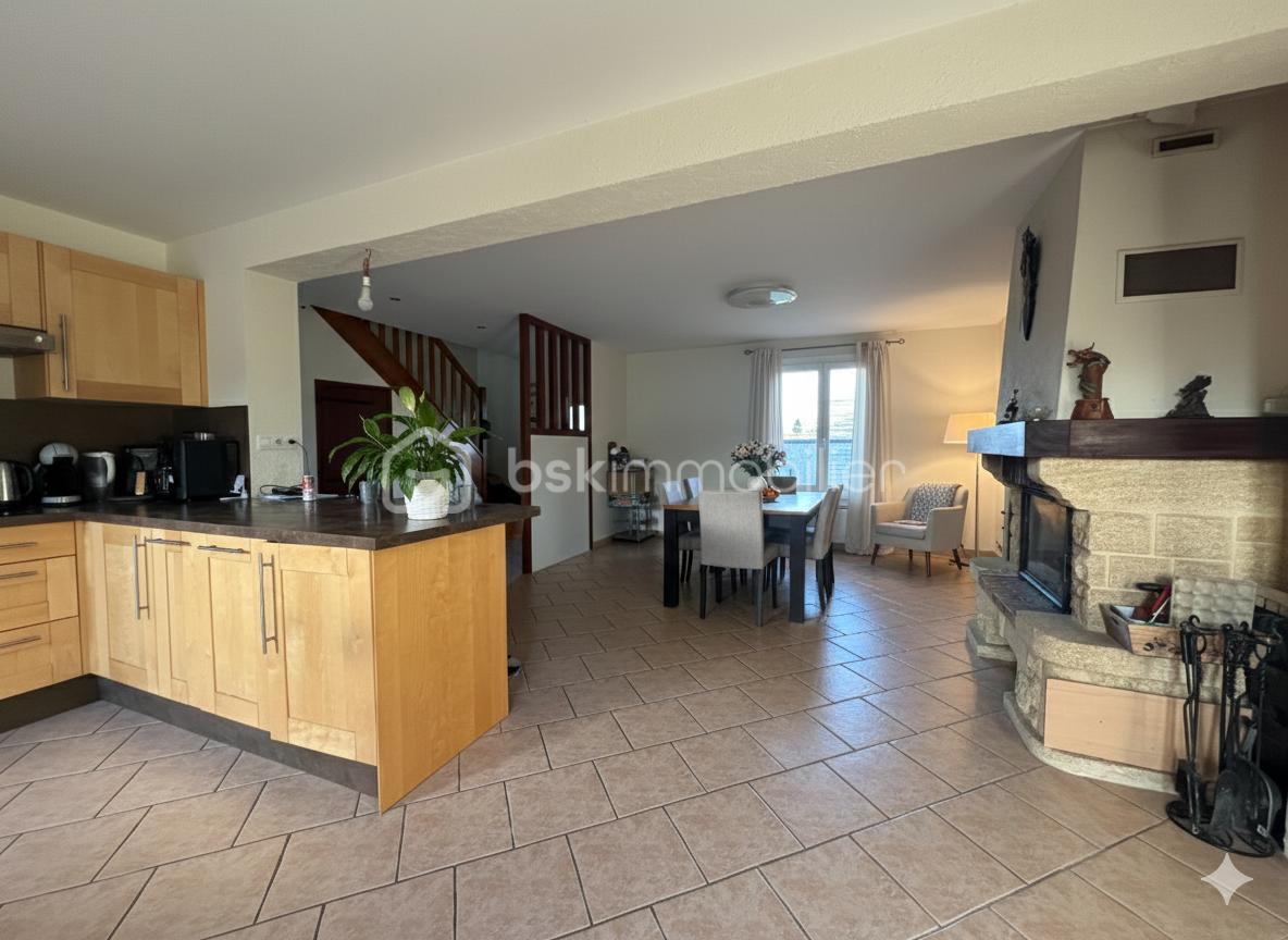 Maison de 170 m² - Gemini_Generated_Image_rj7y6vrj7y6vrj7y.png