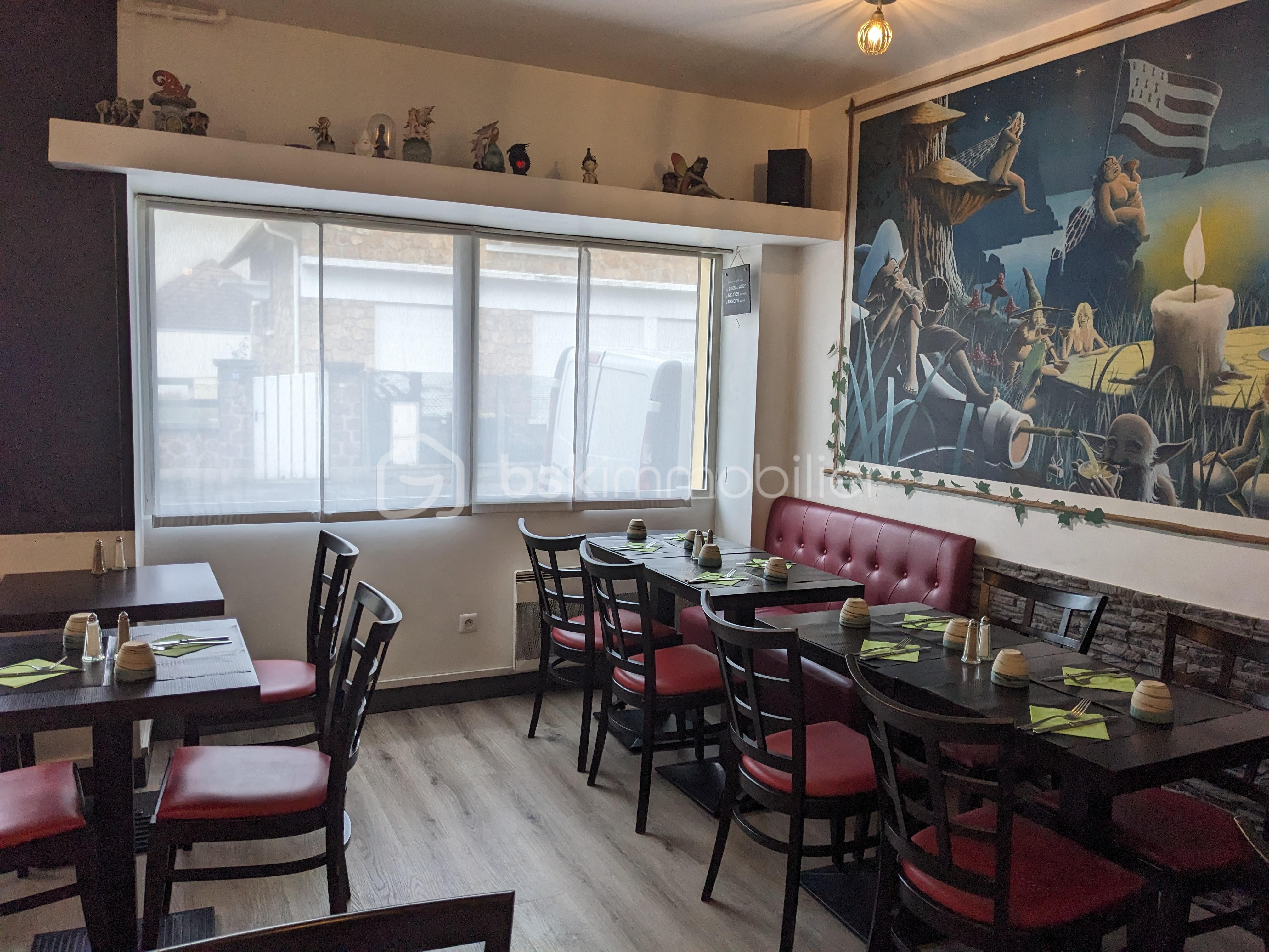 Local d'activités de 50 m² - PXL_20260126_104025610.jpg