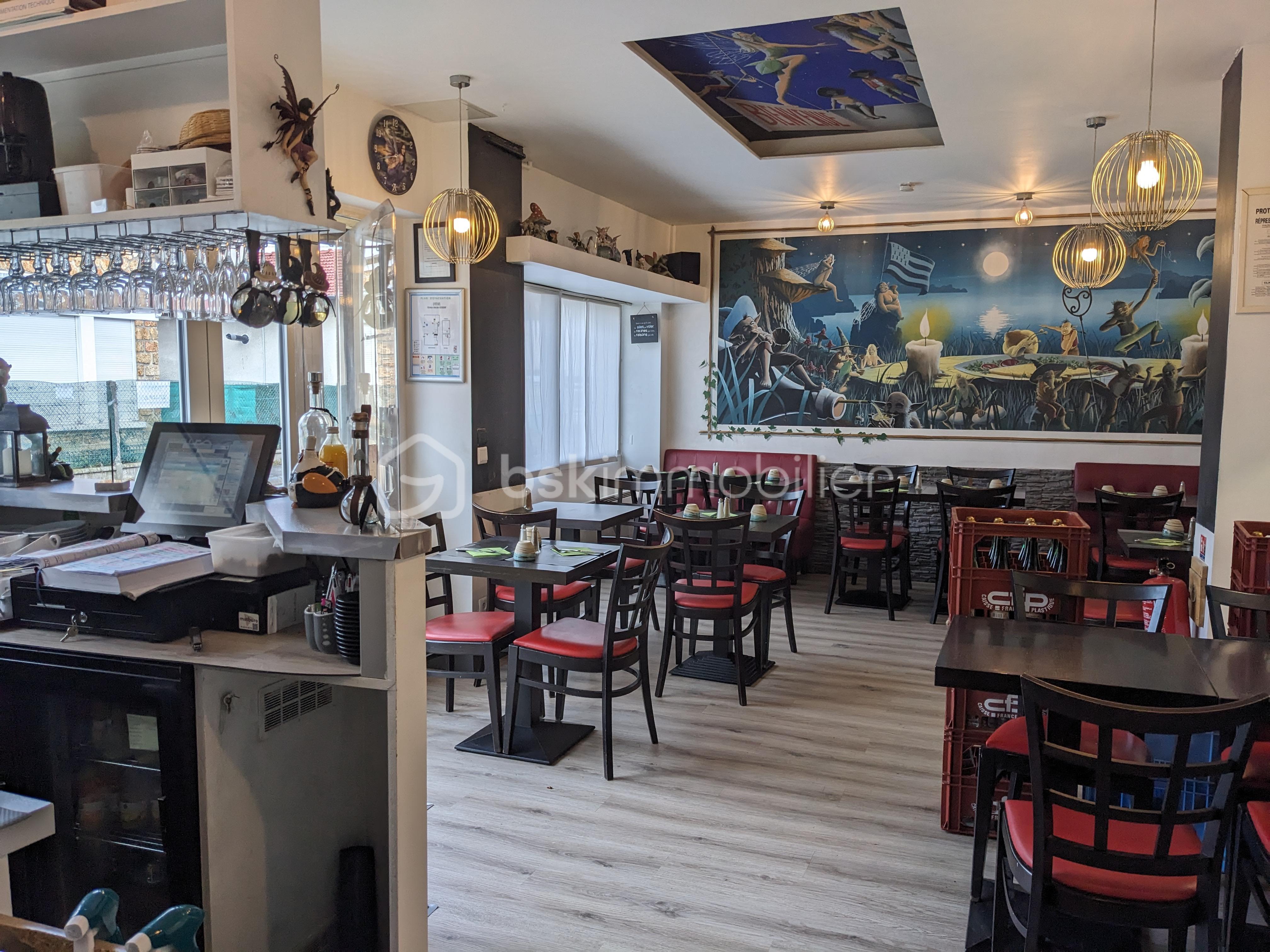 Local d'activités de 50 m² - PXL_20260126_104119446.jpg