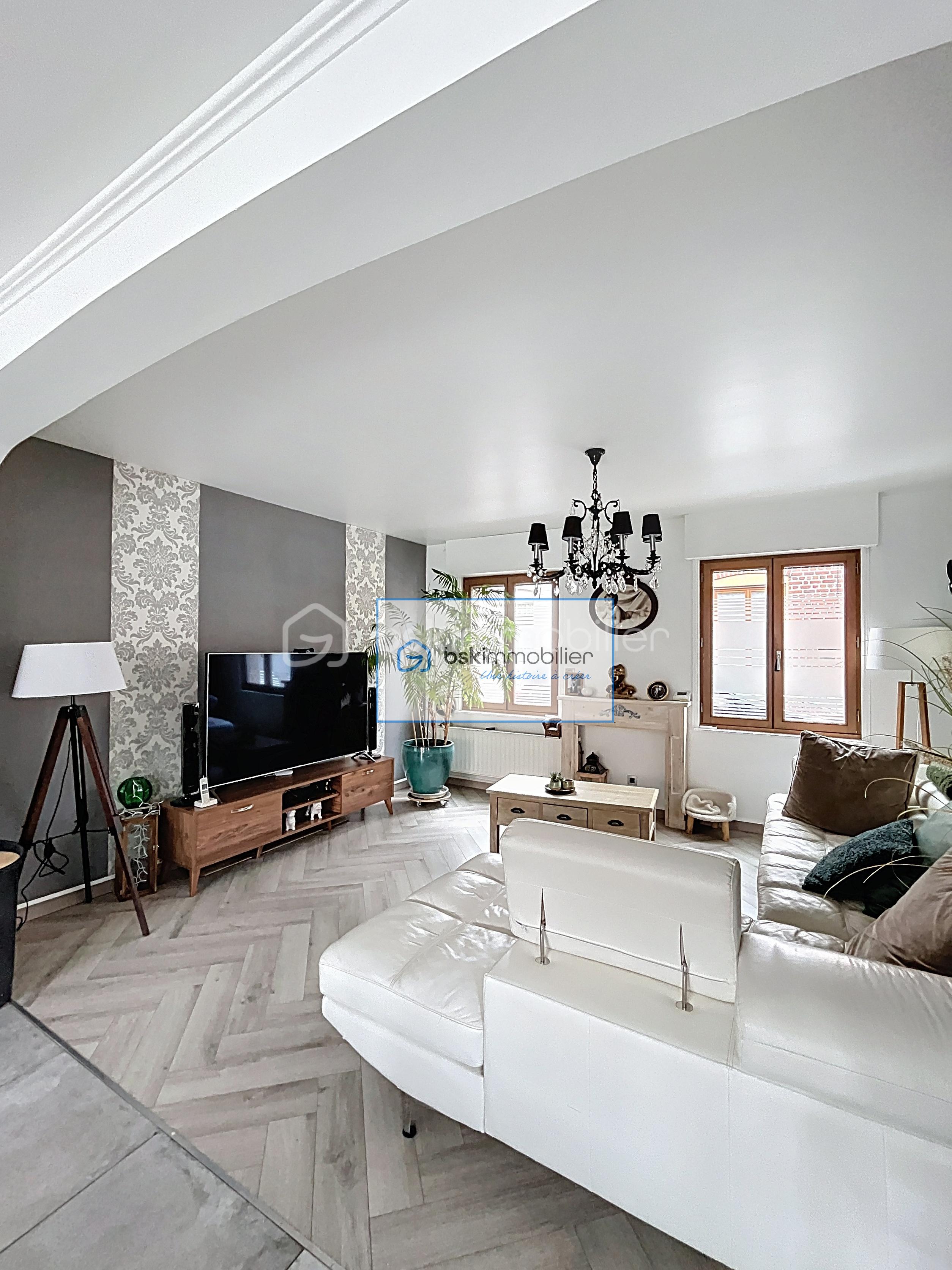 Maison traditionnelle de 345 m² - lespiau_00002.jpg