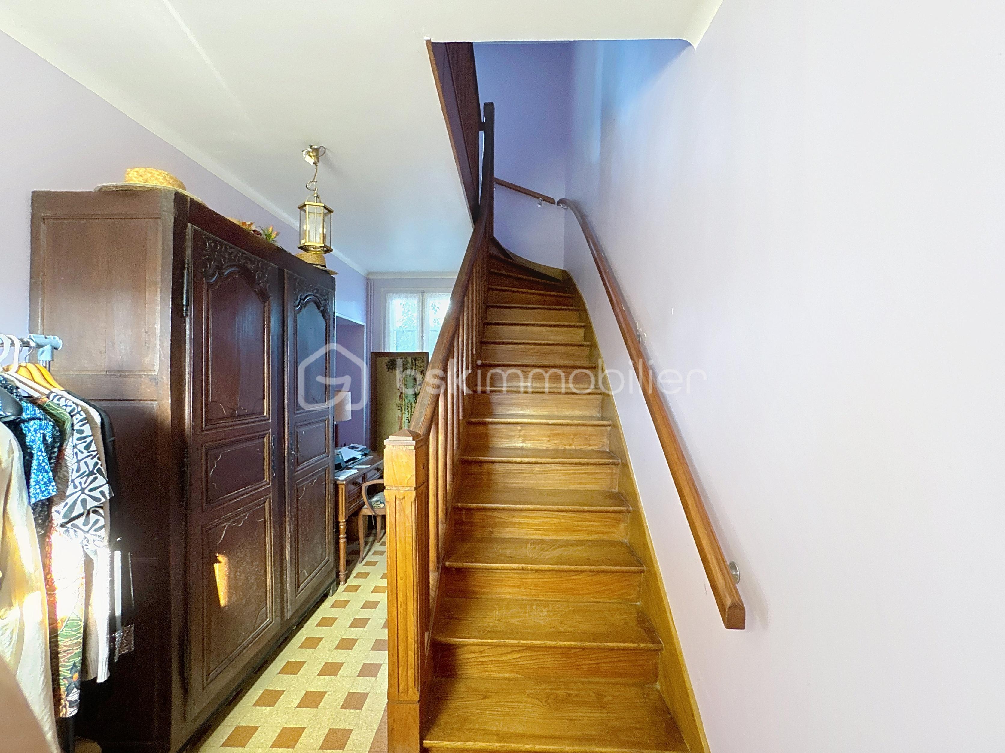Maison de 143 m² - Escalier.jpg