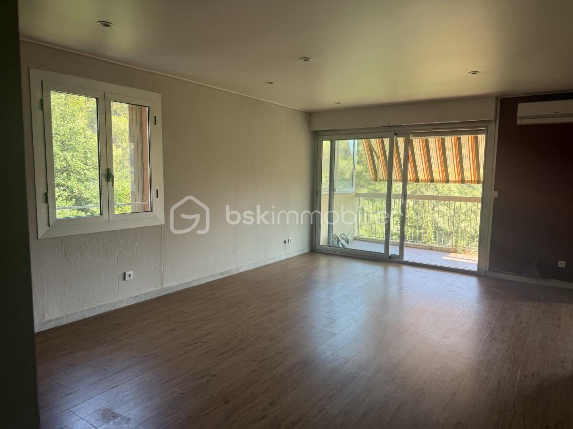 Appartement 4 pièces 80 m² · à Menton · 80 m² · 375 000 €