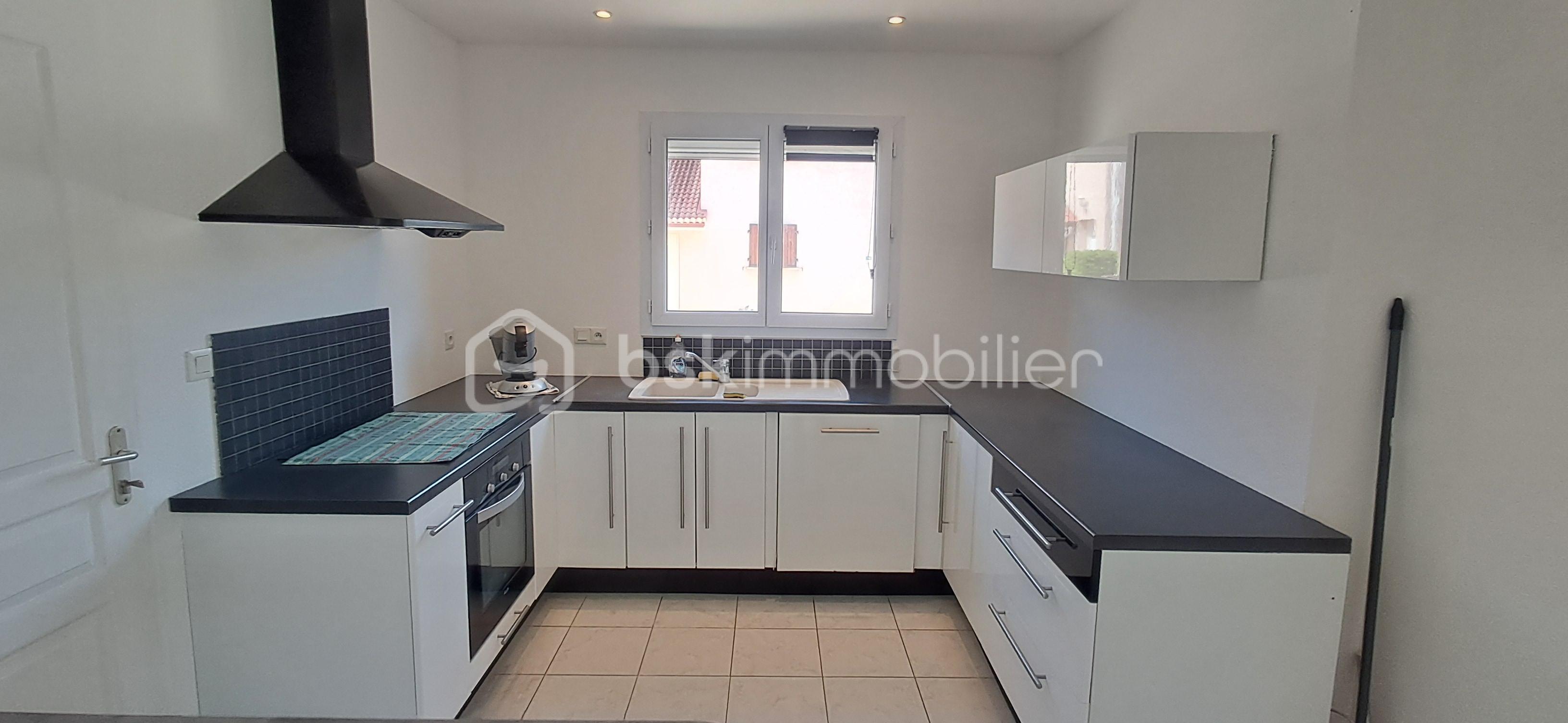 Maison St Etienne de St Geoirs Le Courlis Cuisine.jpg