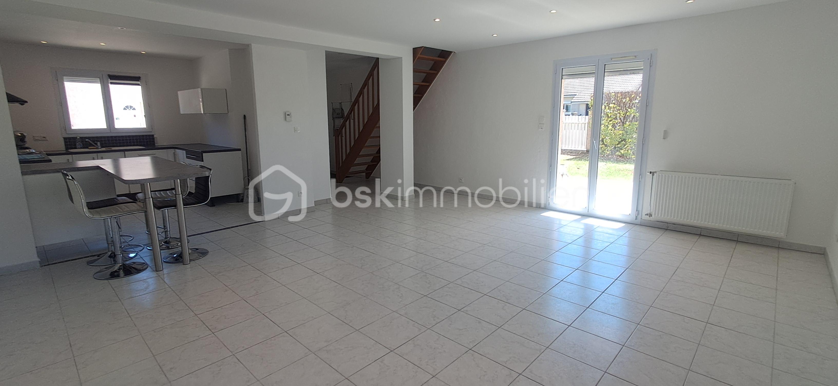 Maison St Etienne de St Geoirs Le Courlis Salon.jpg