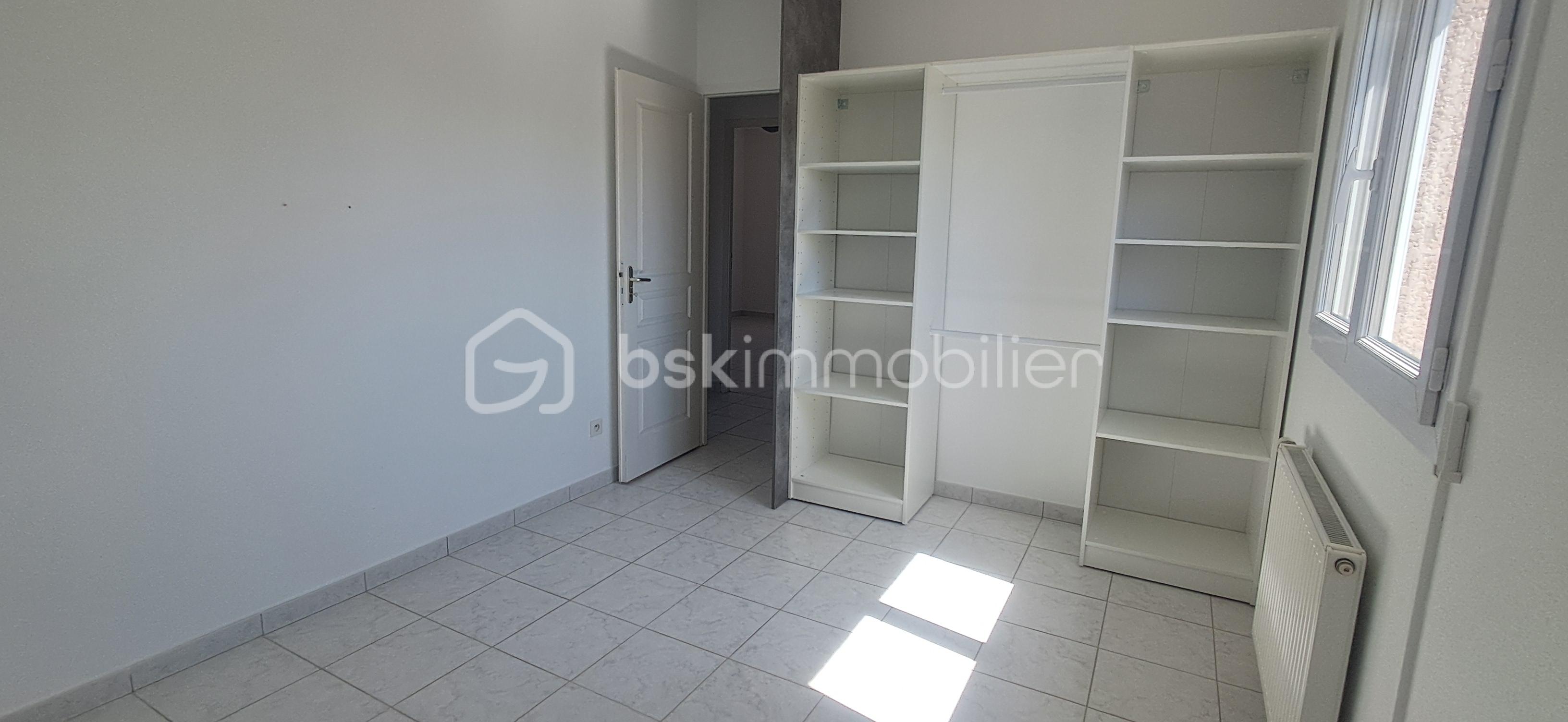 Maison St Etienne de St Geoirs Le Courlis Chambre 1.jpg