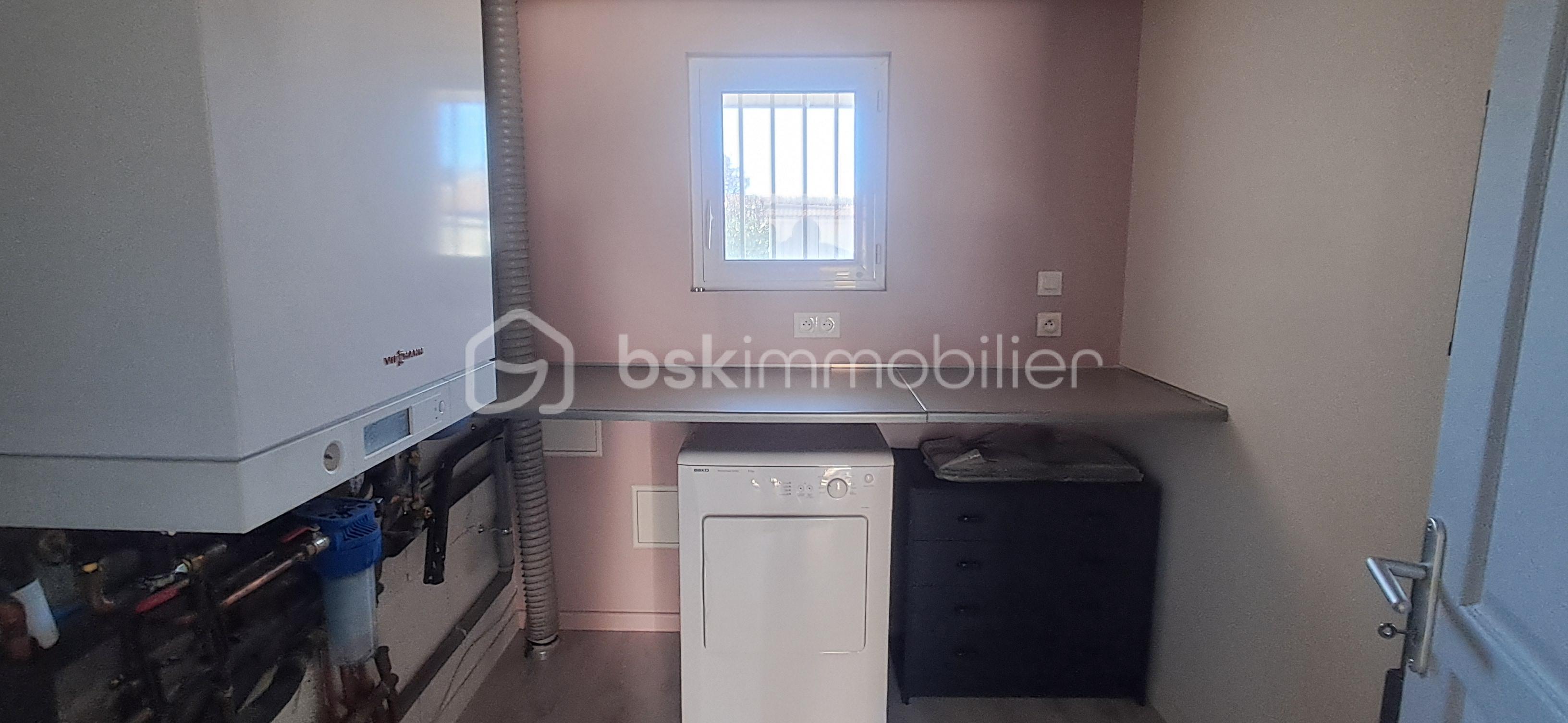 Maison St Etienne de St Geoirs Le Courlis Buanderie.jpg