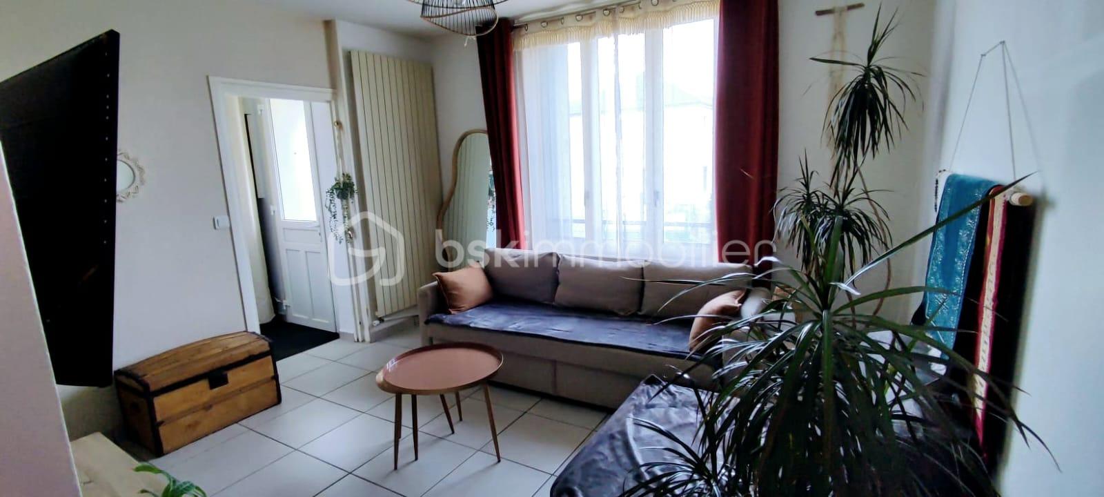 Maison de ville de 54 m² - IMG-20250520-WA0032.jpg