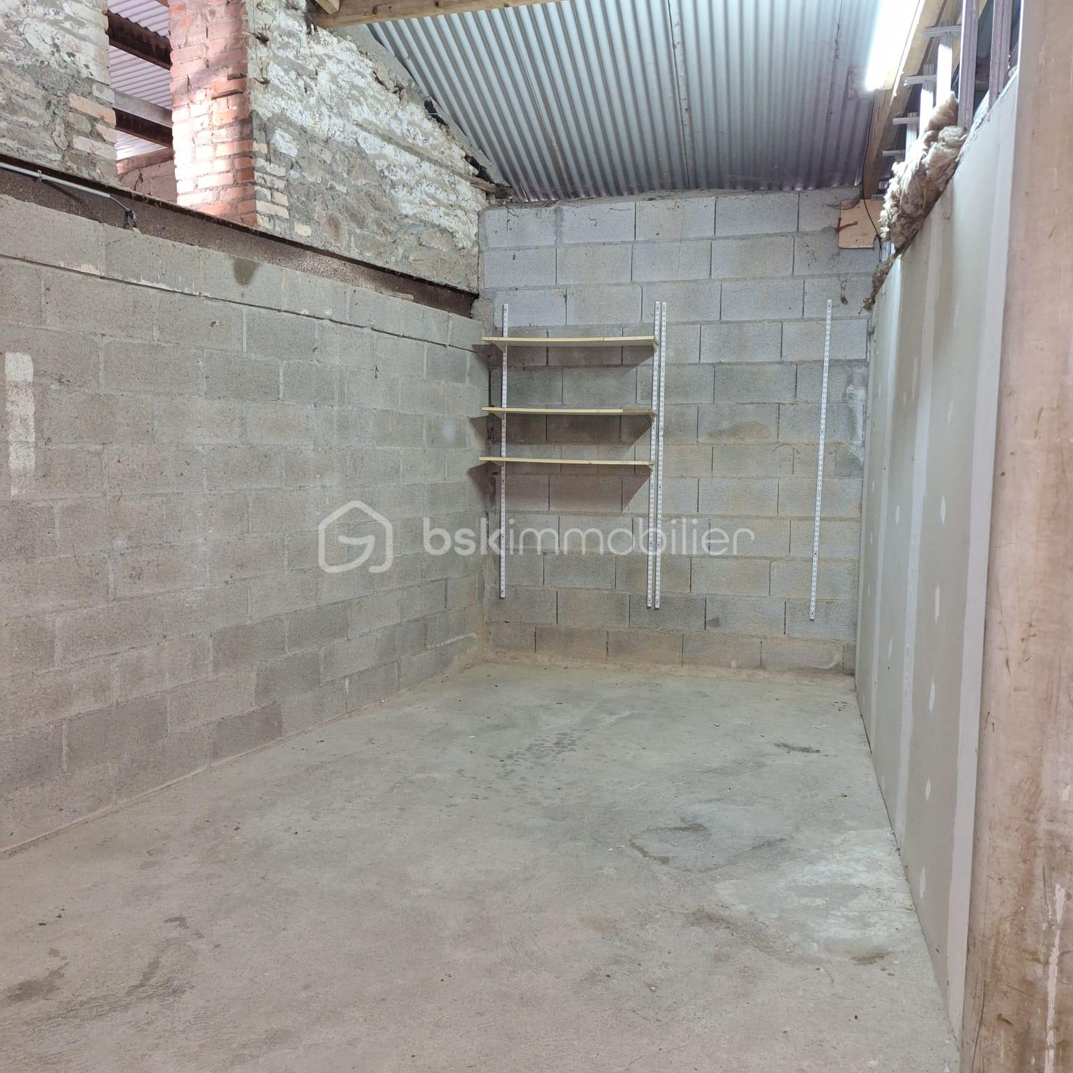 Immeuble mixte de 205 m² - d09ec7f9-6959-4dd9-8f7f-a01532c83615.jpeg