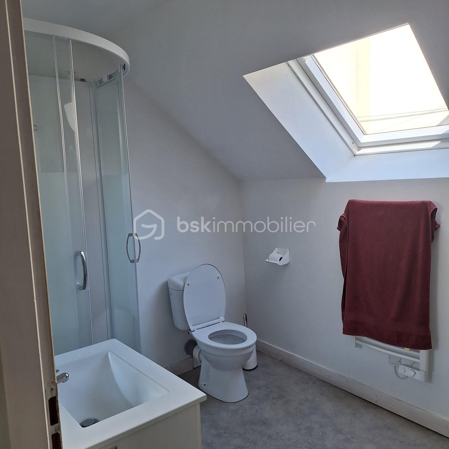 Immeuble mixte de 205 m² - 9429e57e-692f-45ac-ba59-5103dca17d15.jpeg