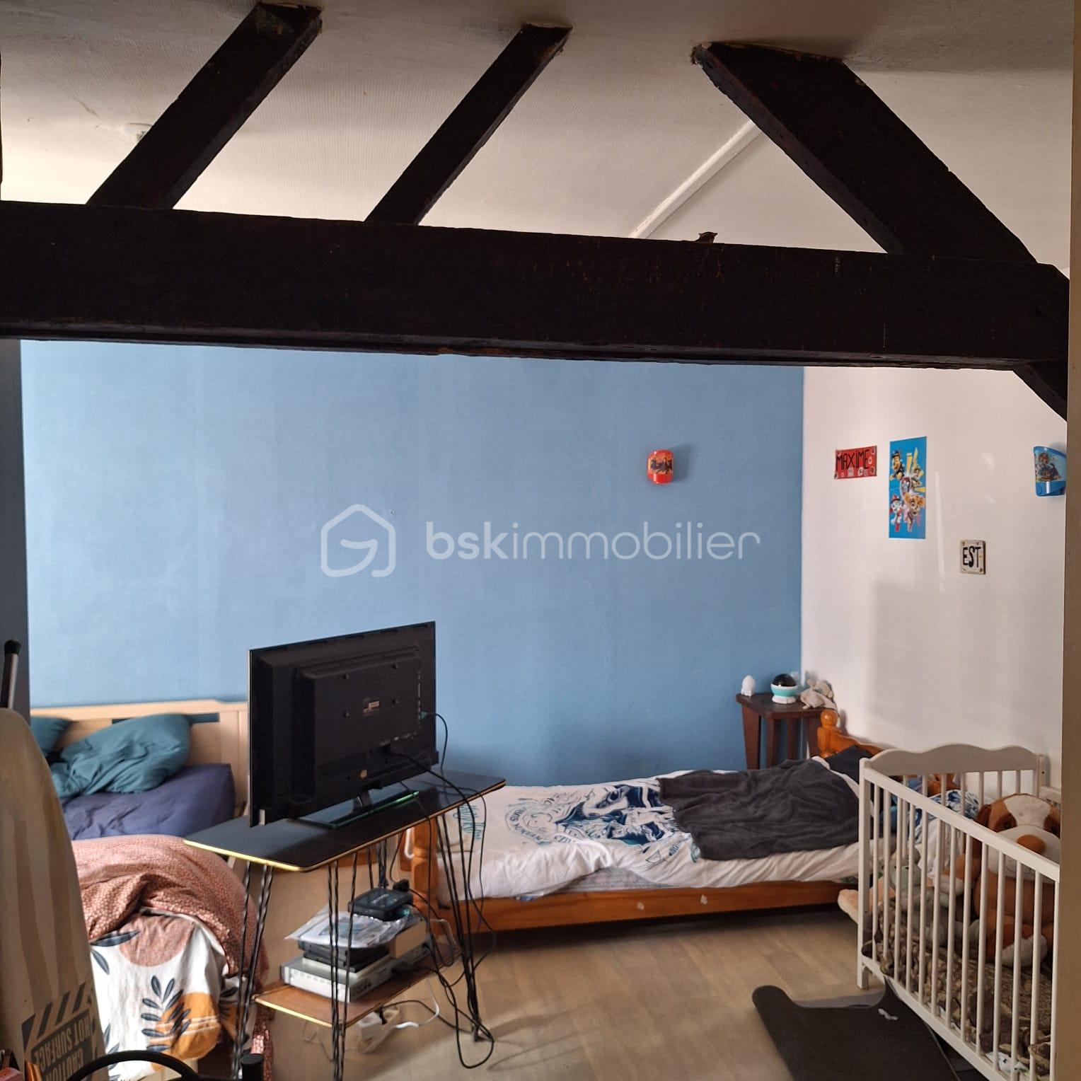 Immeuble mixte de 205 m² - 4e24438c-dbfb-4765-abef-7affa892c600.jpeg