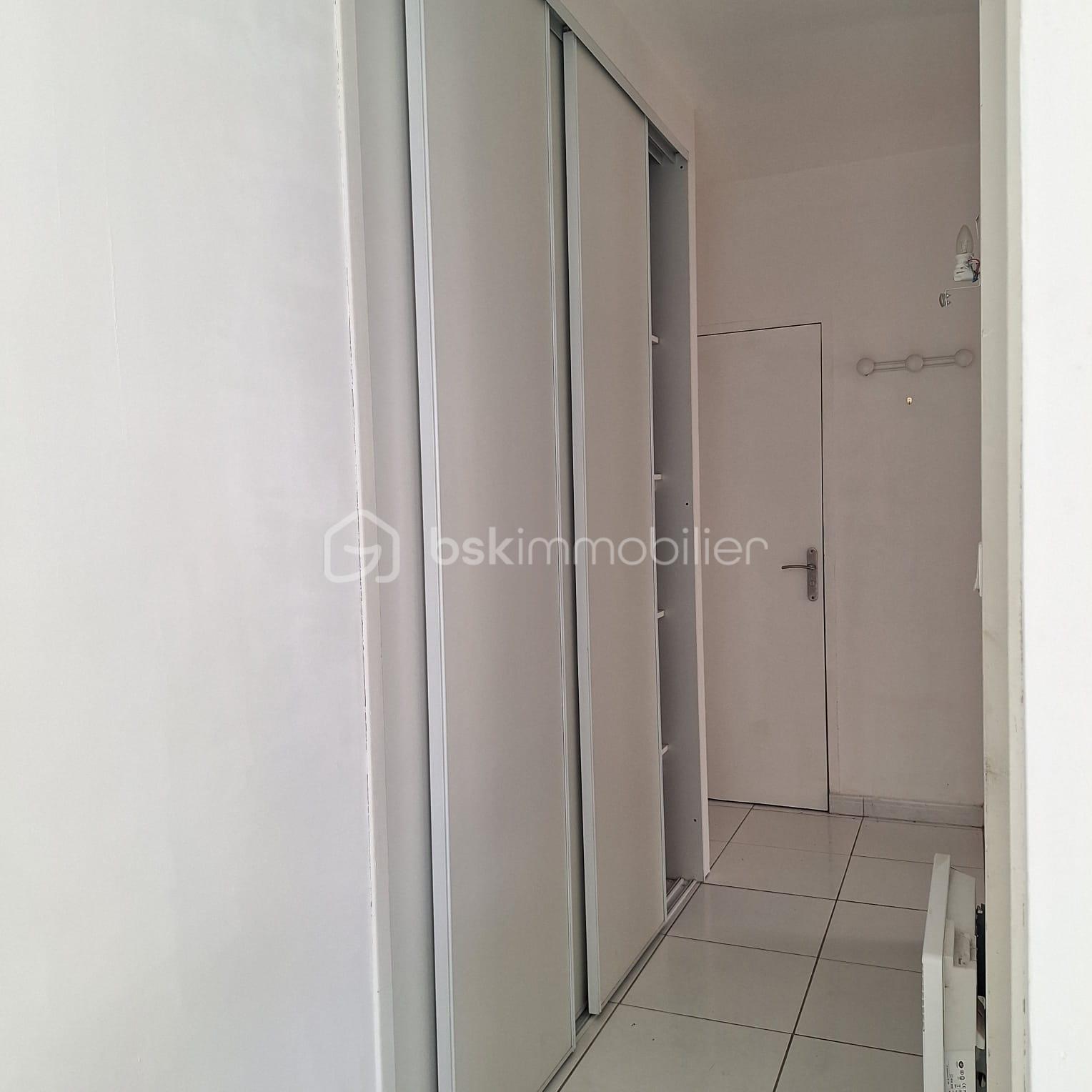 Immeuble mixte de 205 m² - 9dbe9828-e9bb-41cd-bd86-b8e7a14916e0.jpeg