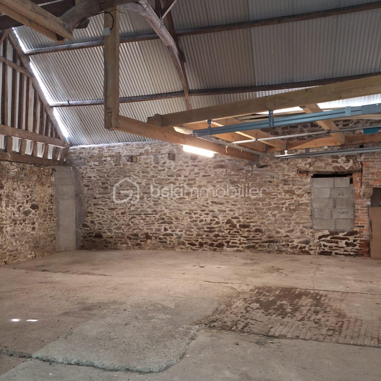 Immeuble mixte de 205 m² - cd7aeaa6-c889-4de9-8dc8-ce39e72f38eb.jpeg