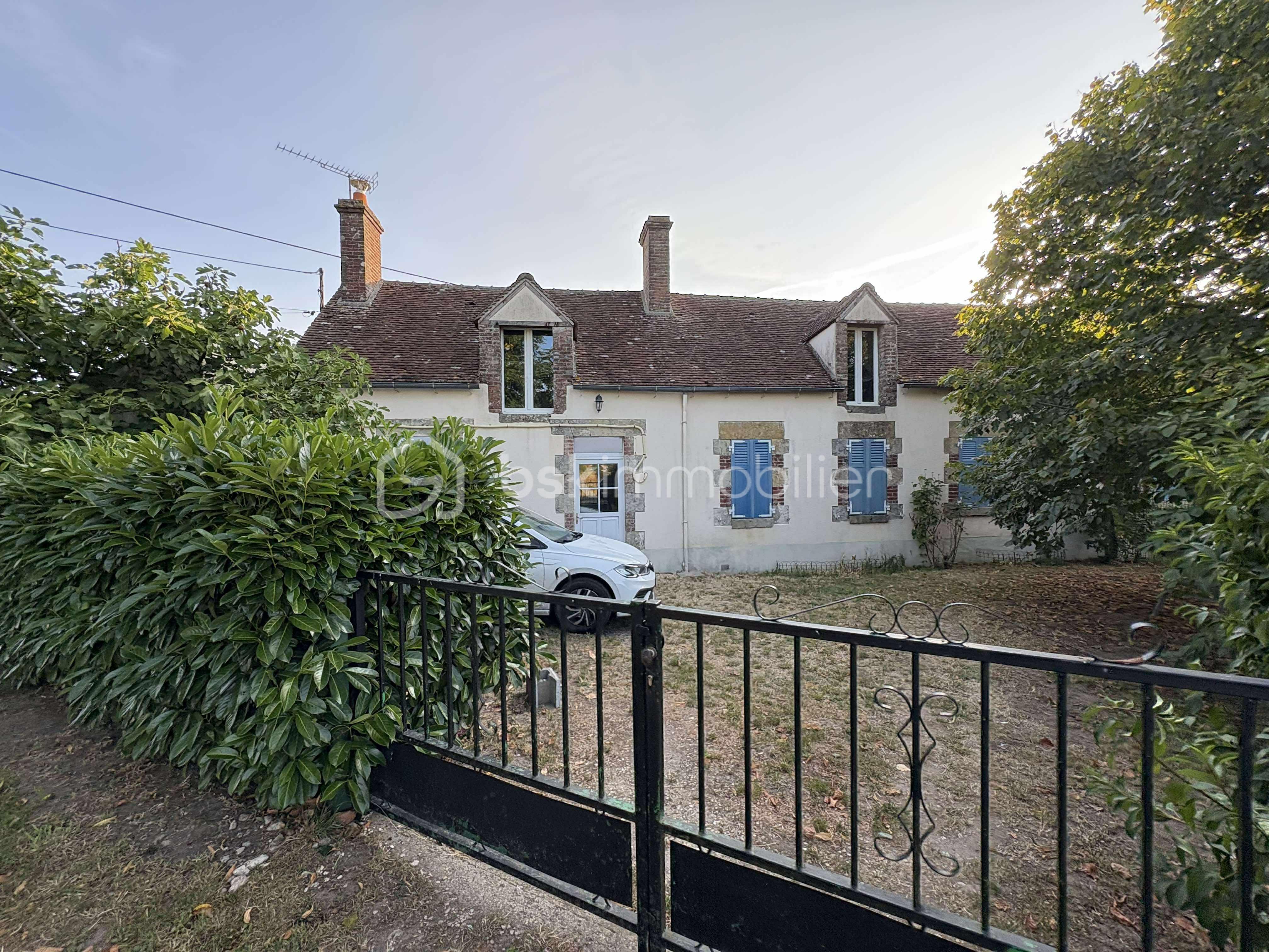 Maison de 220 m² - 518937209_683307028041612_2794857821045594419_n.jpg