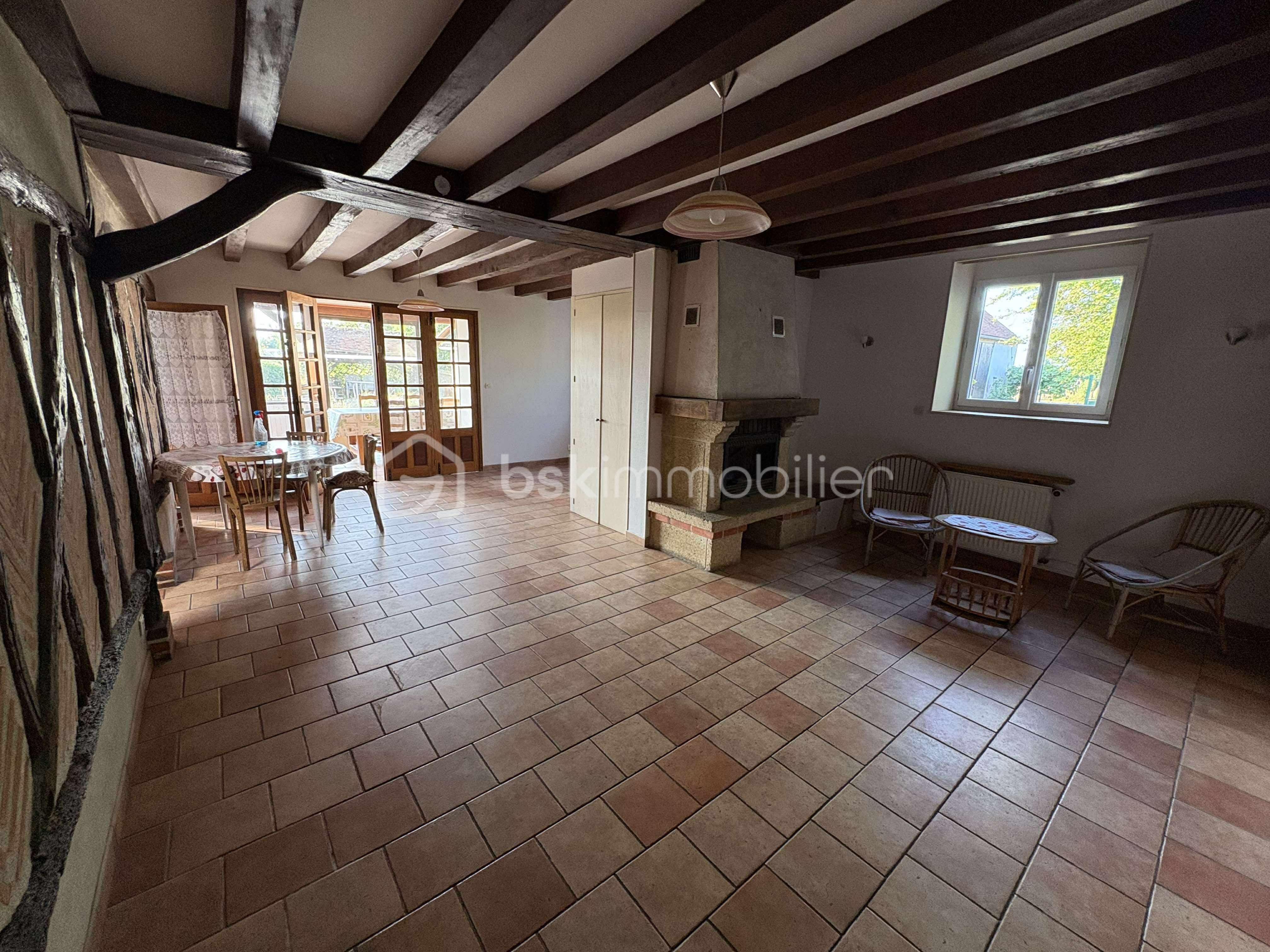 Maison de 220 m² - 517032017_4069706126577409_7269588571523584703_n.jpg