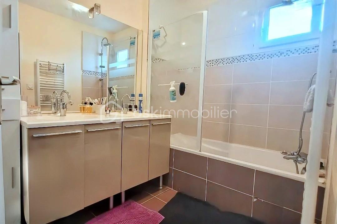 Maison de 82 m² - thumbnail_hoqi-7b8a50f076f540c9a45b76409b367c69.jpg