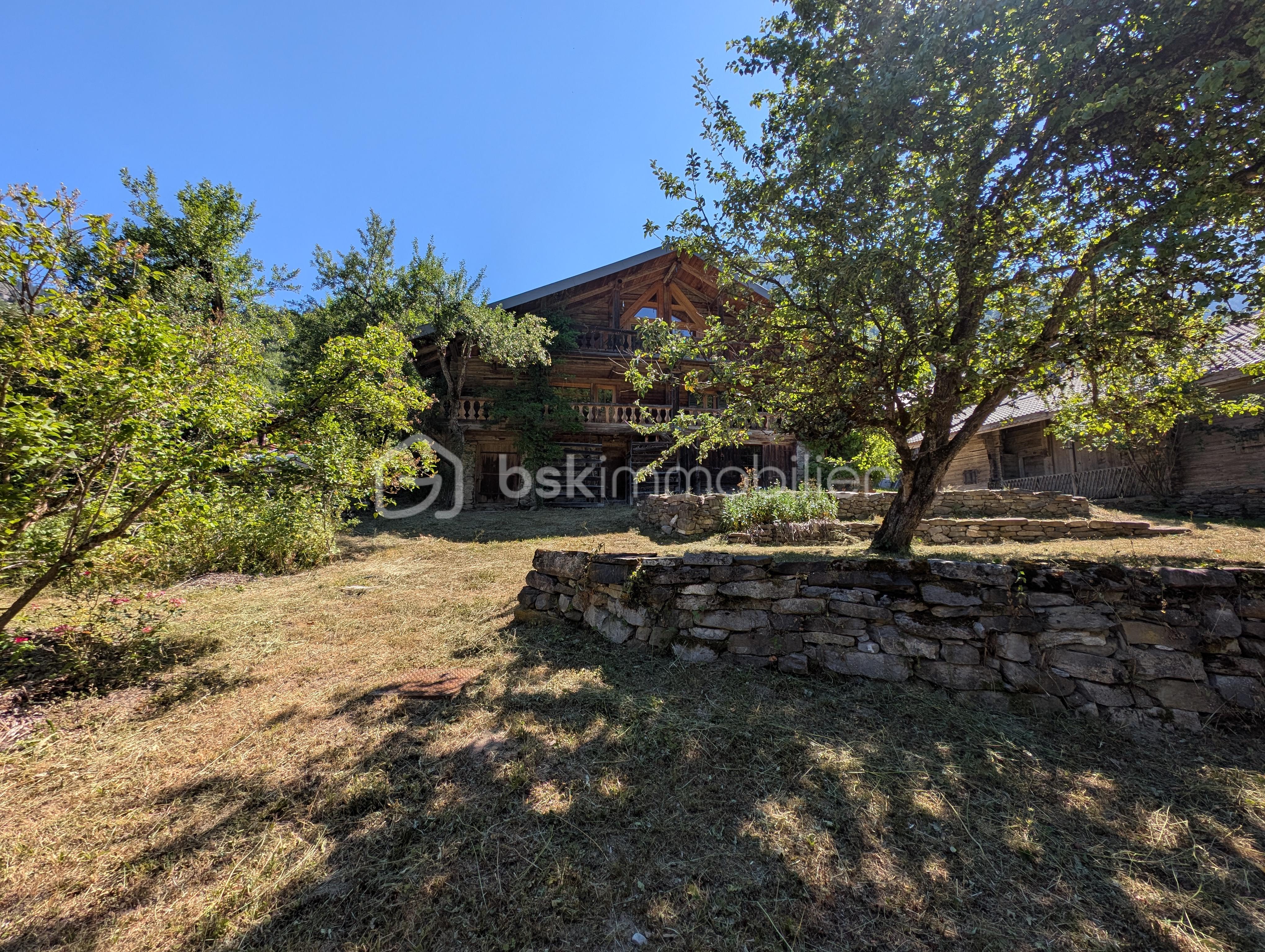 CHALET-JARDIN.jpg