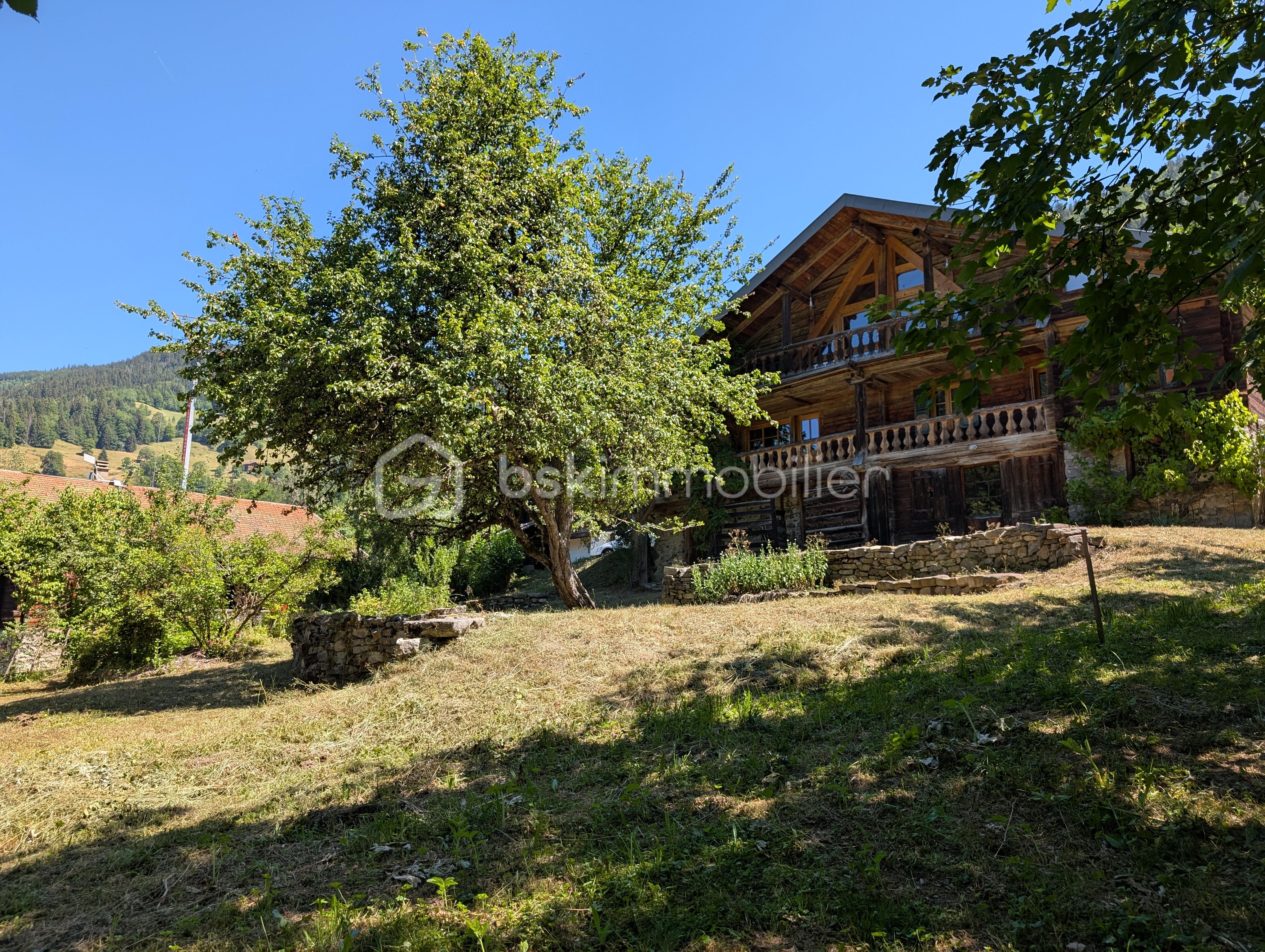 extérieur chalet.jpg