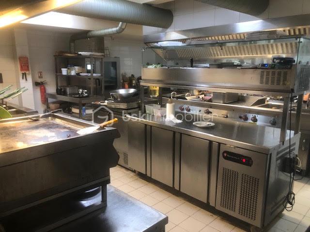 CUISINE VUE D'ENSEMBLE.jpg