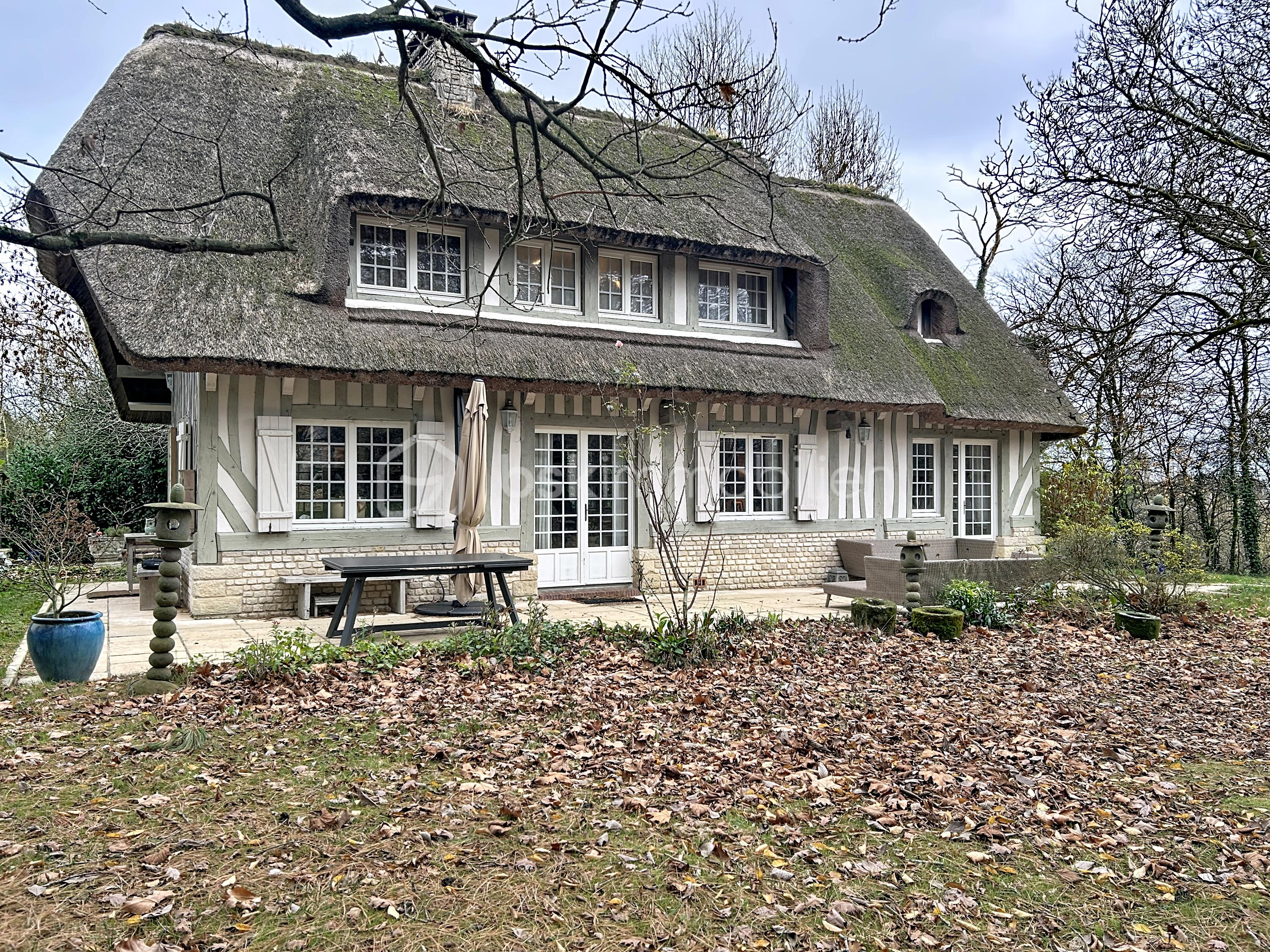 Maison traditionnelle de 210 m² - riviere-st-sauveur_00036.jpg